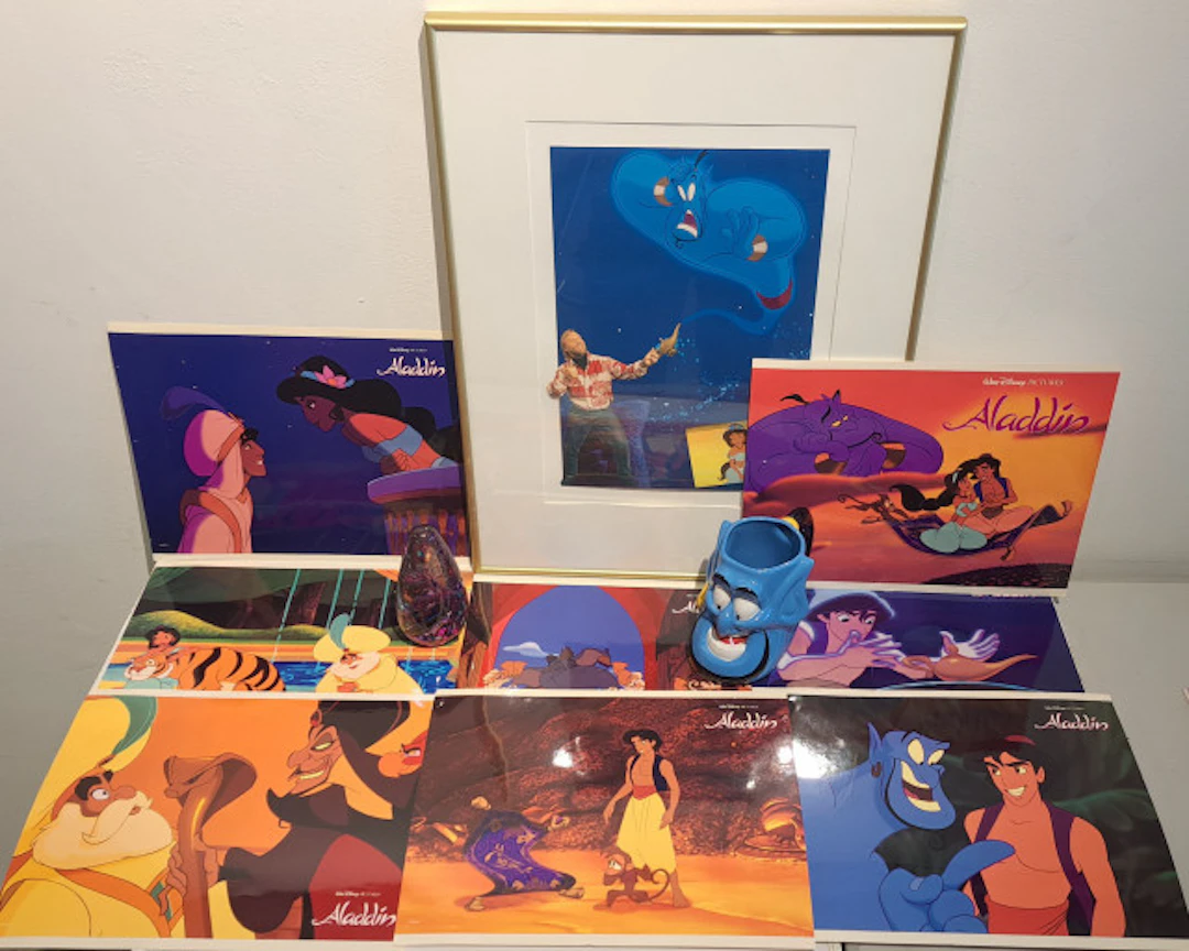 177 - Vesa-Matti Loiri Disney Aladdin alkuperäisiä esineitä 11kpl