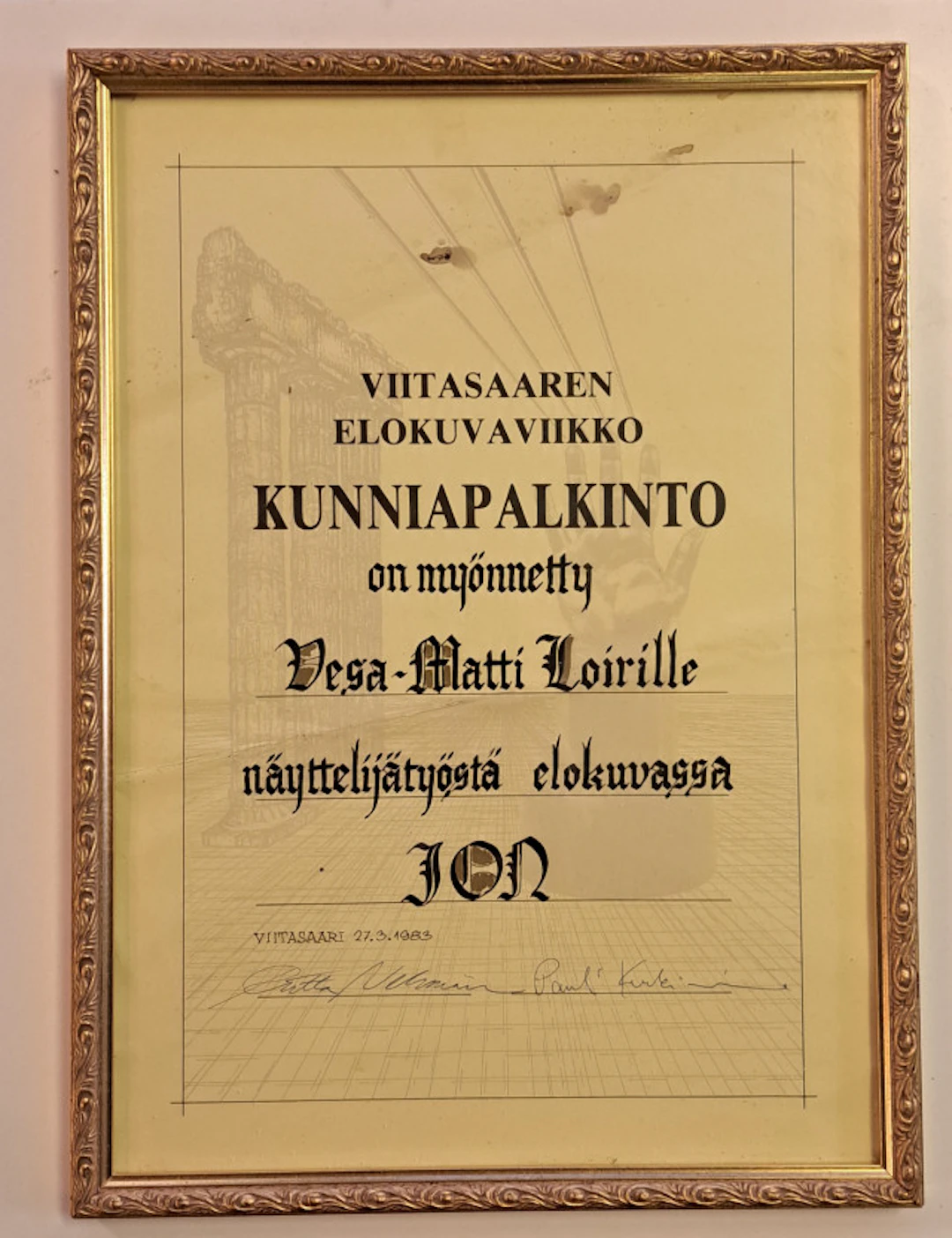 175 - Vesa-Matti Loiri JON elokuvan kunniakirja