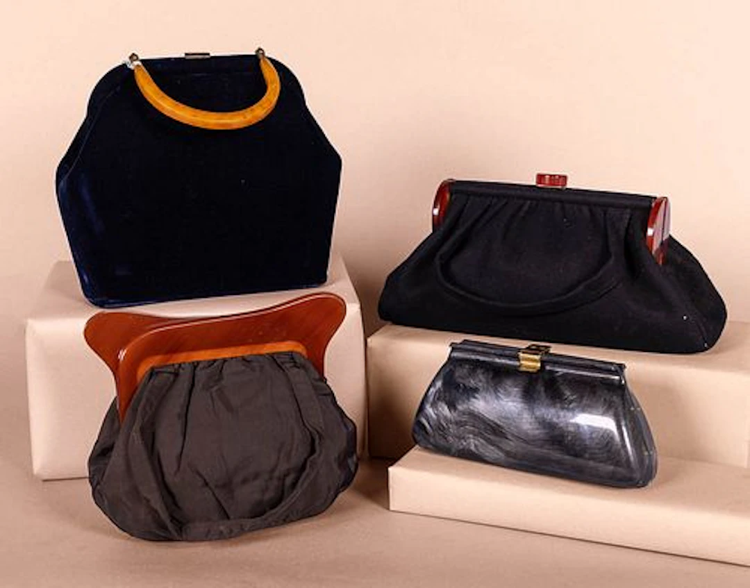FOUR PURSES WITH BAKELITE ELEMENTS, 1950S