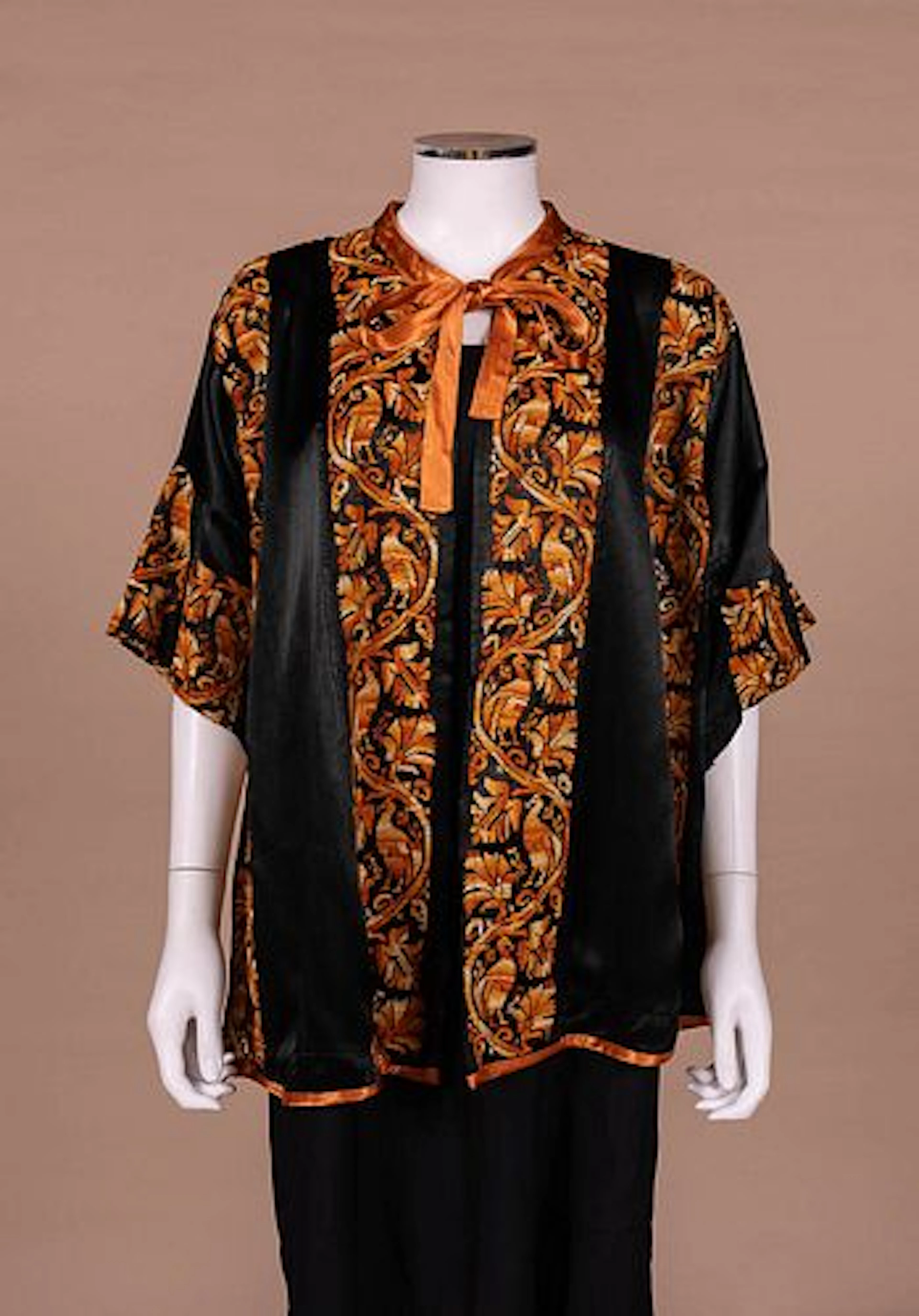 EMBROIDERED SATIN JACKET, OTTOMAN, C. 1930S
