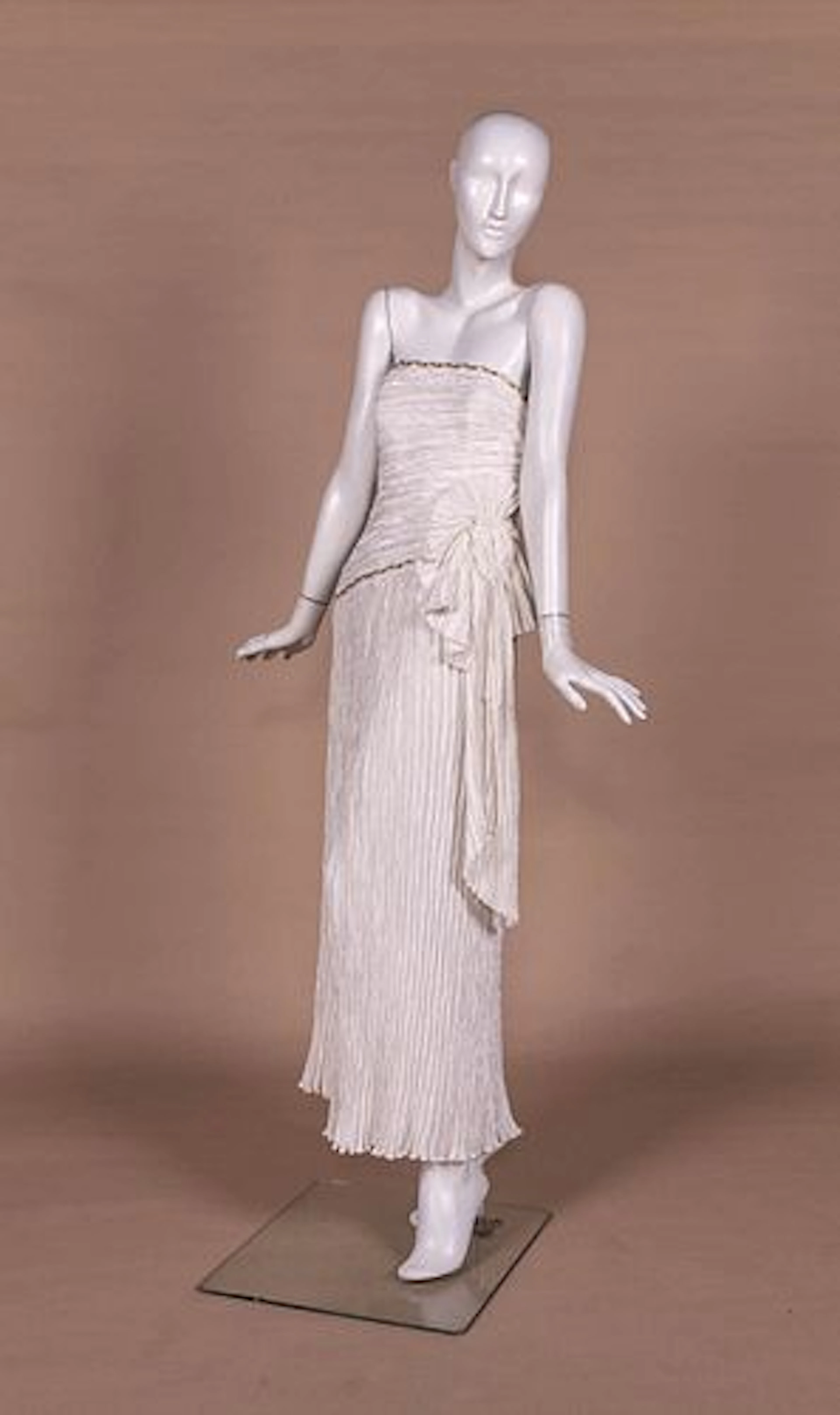 MARY MCFADDEN STRAPLESS EVENING DRESS, 1980S