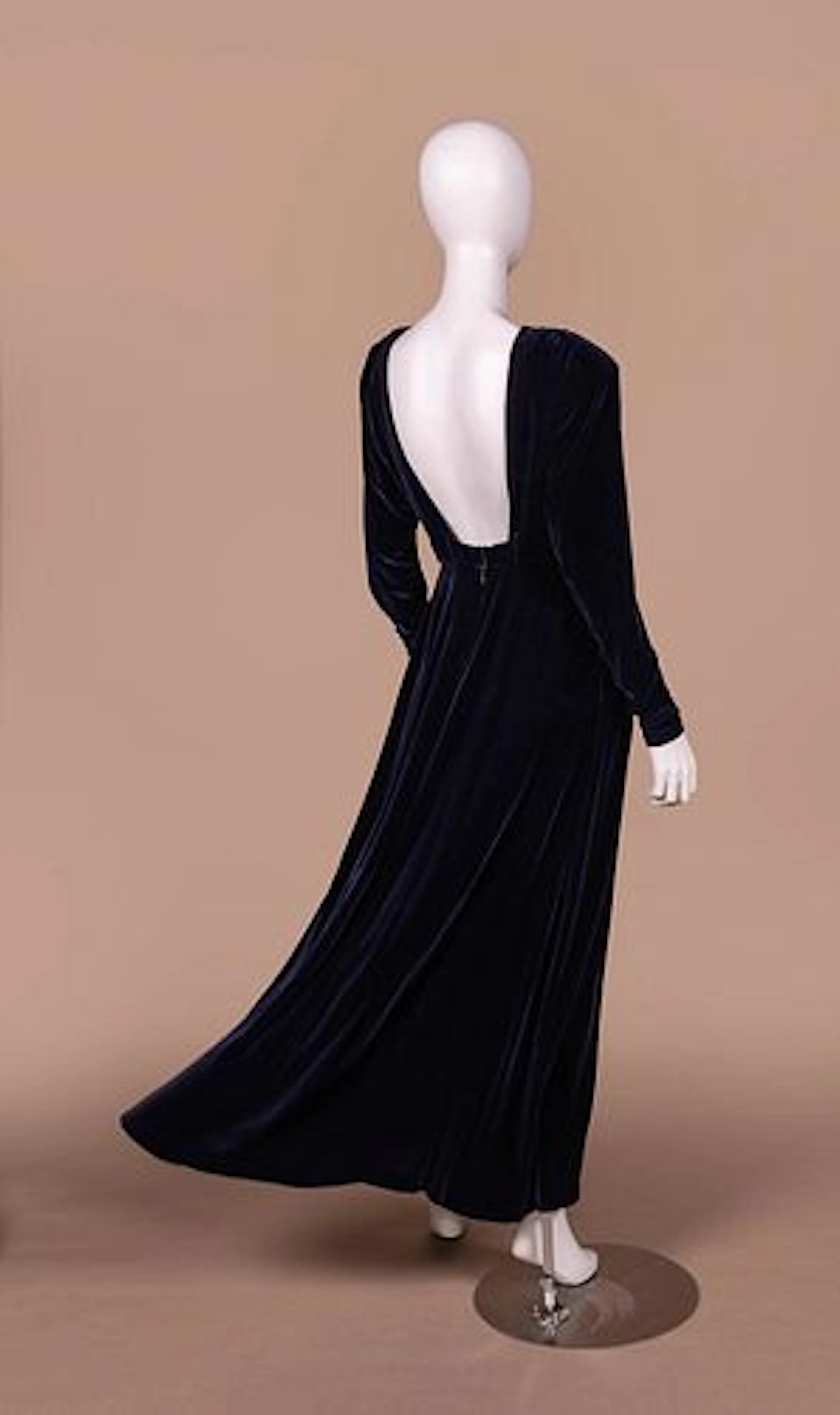 CALVIN KLEIN MINIMALIST BLUE VELVET GOWN, c. 1982