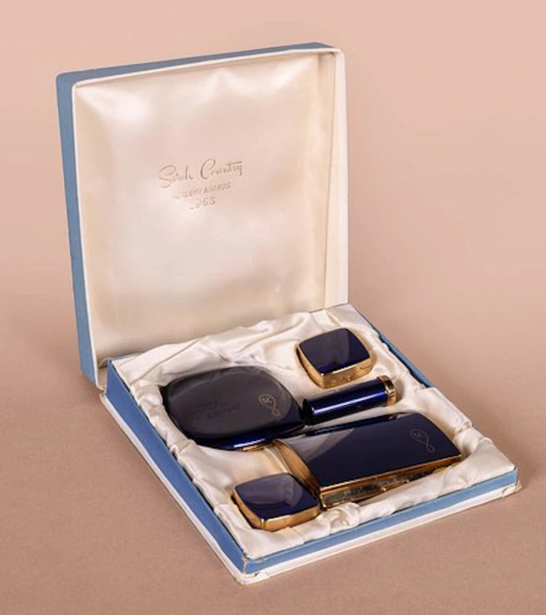 SARAH COVENTRY ACADEMY AWARDS HOSTESS SET, LATE 1960S