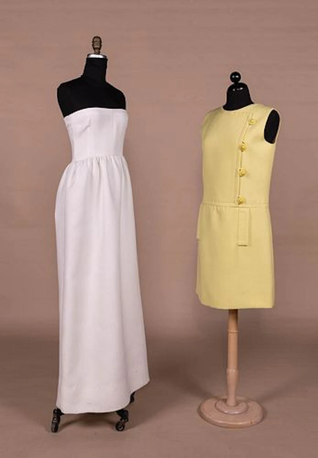 COURREGES & UNLABELED MOD DRESSES, LATE 1960S - 1970S