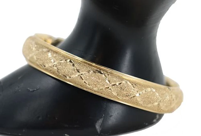 14k Gold Diamond Cut & Satin Finish Hinged Bangle Bracelet - 13.9 g.