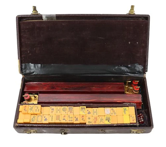 Vintage Chinese Bakelite Mahjong Set in Original Alligator Leather