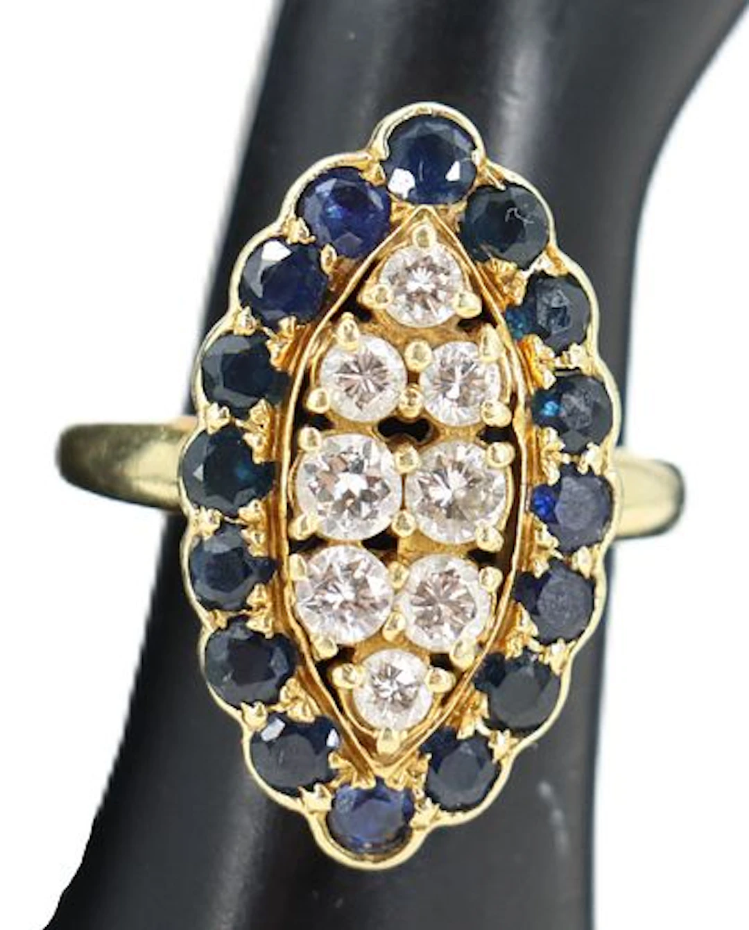 18k Gold, Diamond, and Sapphire Ring - RS: 6.75 - Gross 6.8 g.
