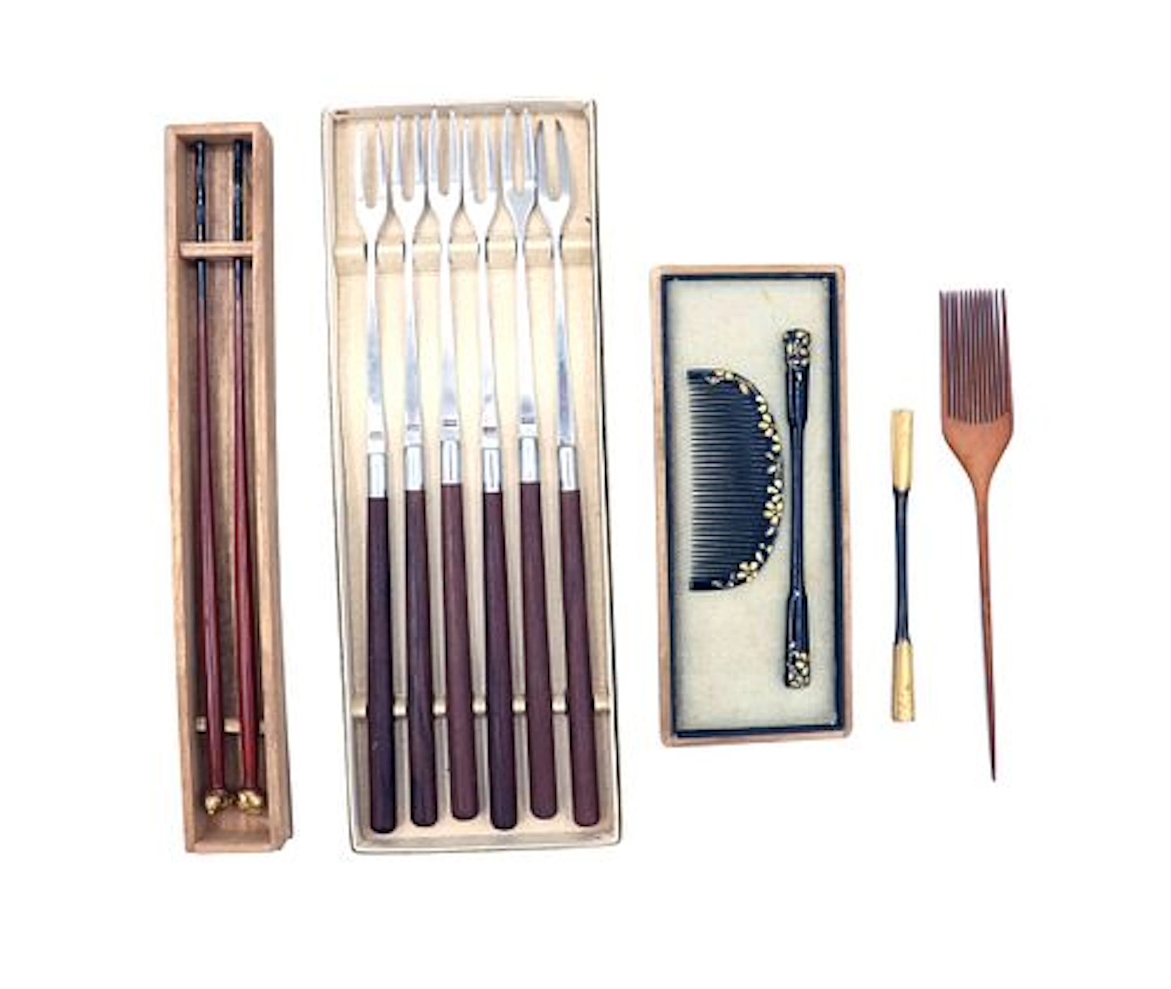 Collection of Japanese Hair Ornaments and Utensils