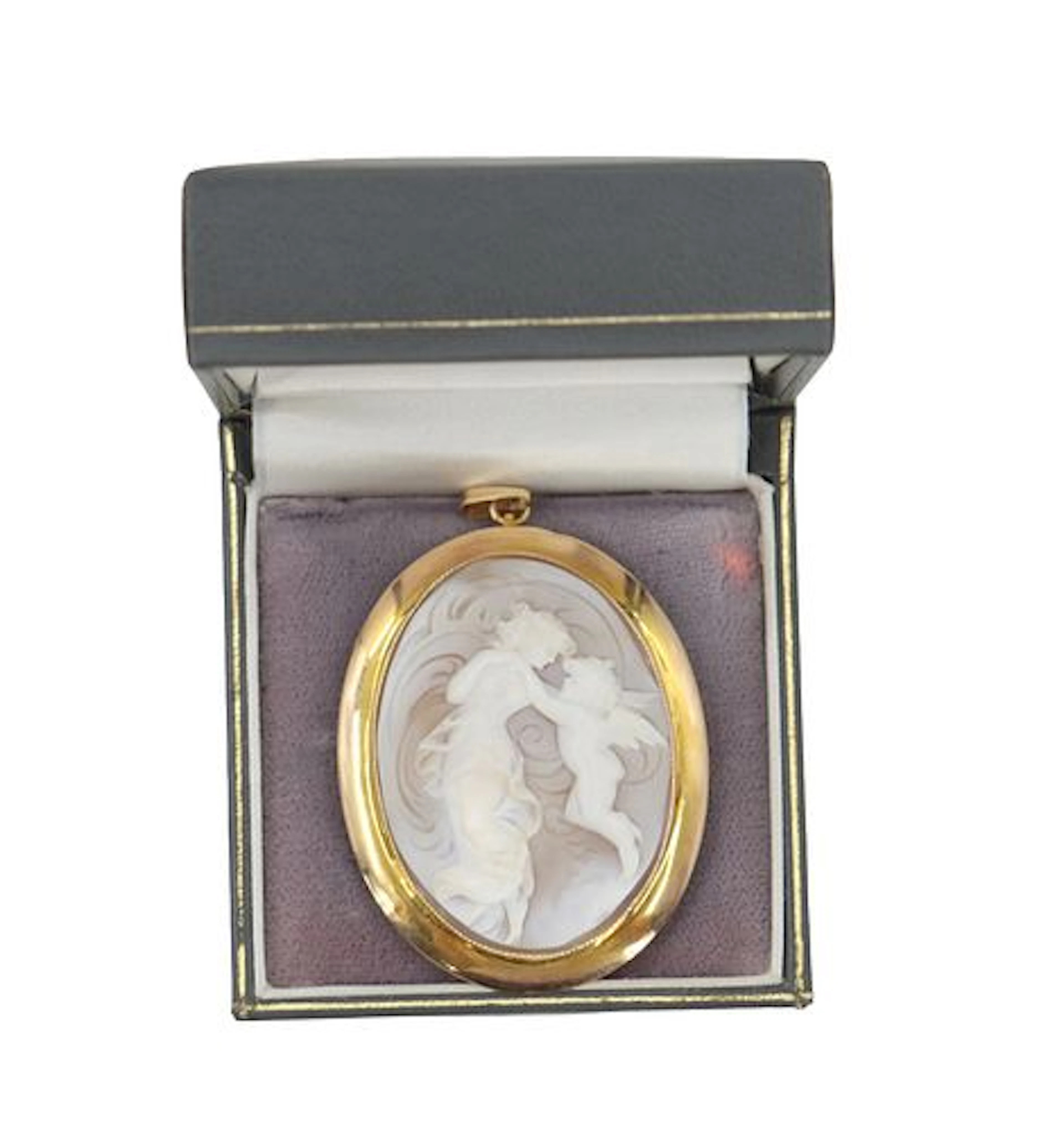 Fine Carved Cameo Brooch/Pendant With Cupid and Psyche in Tested 10k