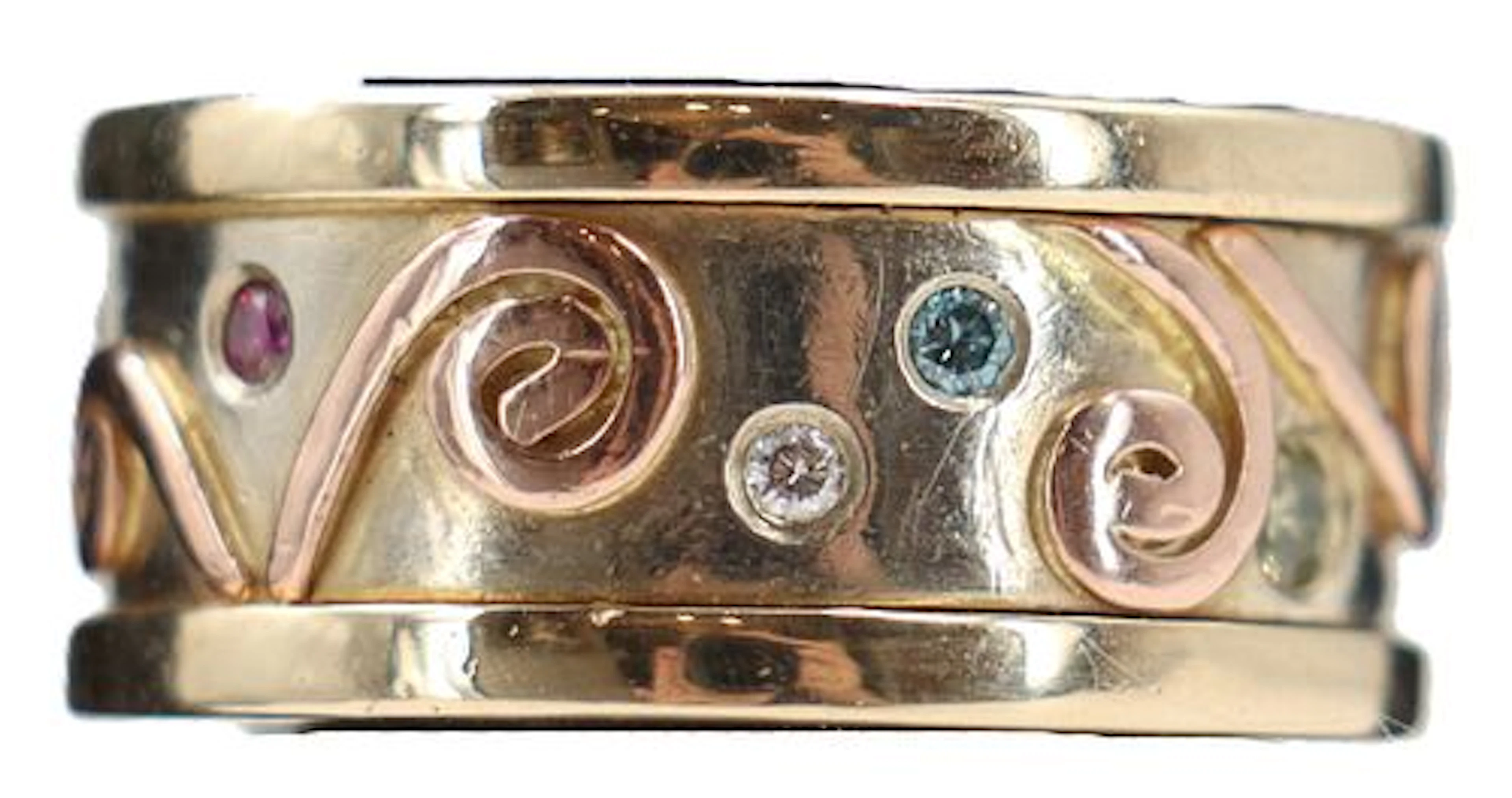 14k Gold and Diamond Ring - RS: 6.5 - Gross 11.3 g.