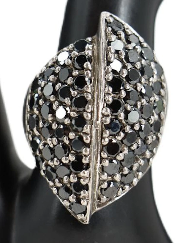 Marked Sterling Silver and Sapphire Ring - RS: 7 - Gross 0.350 ozt.
