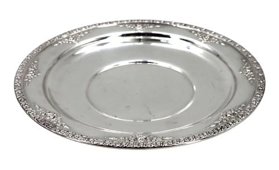 Wallace Sterling Silver Normandie Plate - 5.605 ozt.