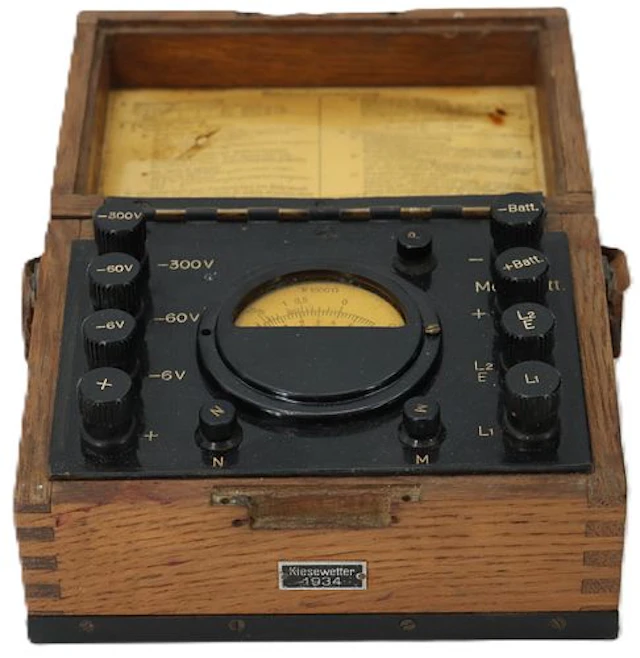 1934 German Kiesewetter Voltmeter in Original Wood Case