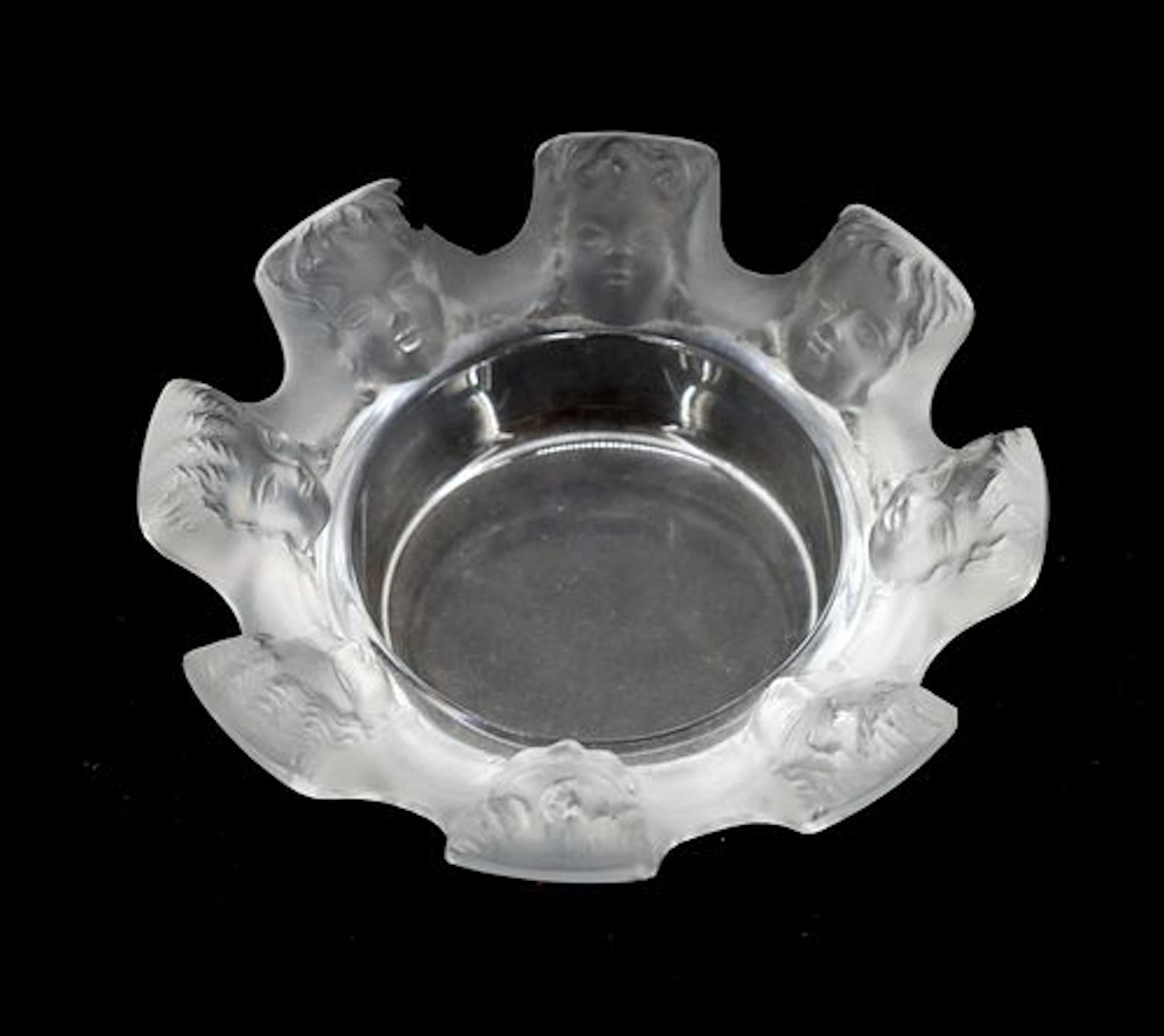French Lalique 'Saint-Nicolas' Crystal Trinket Dish or Ashtray
