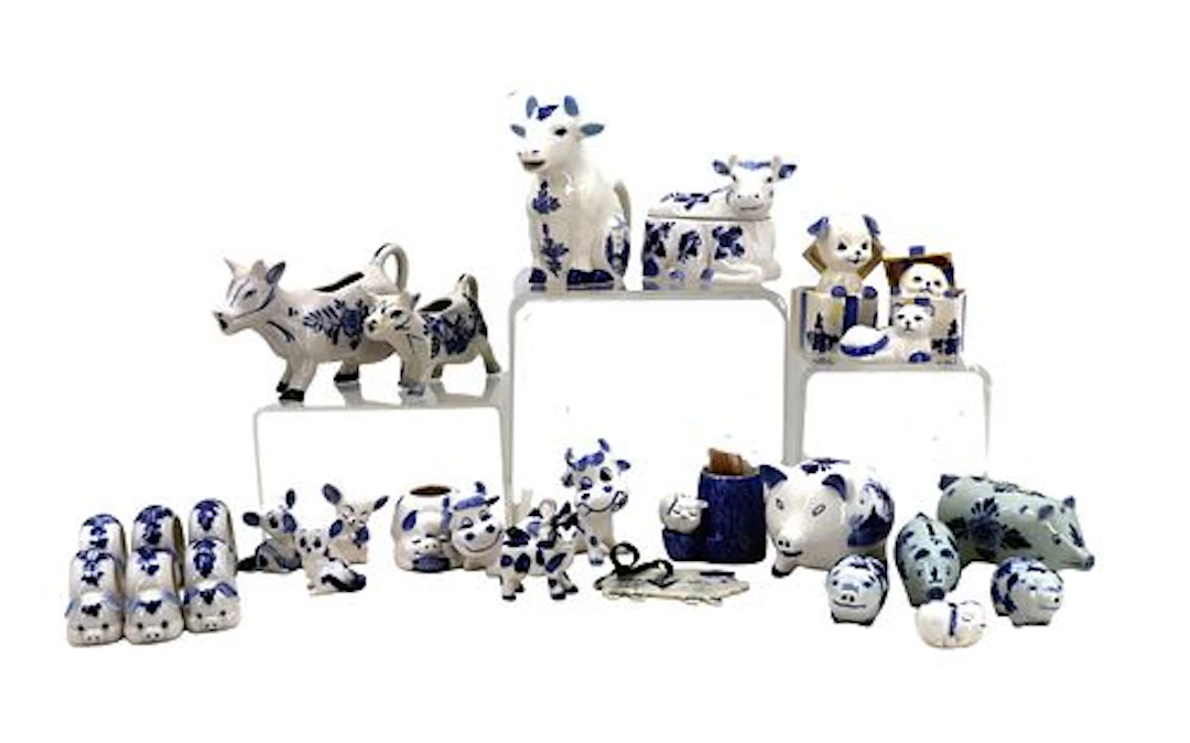 (28) Dutch Delft Blue and White Animal Form Ceramic Table Accessories