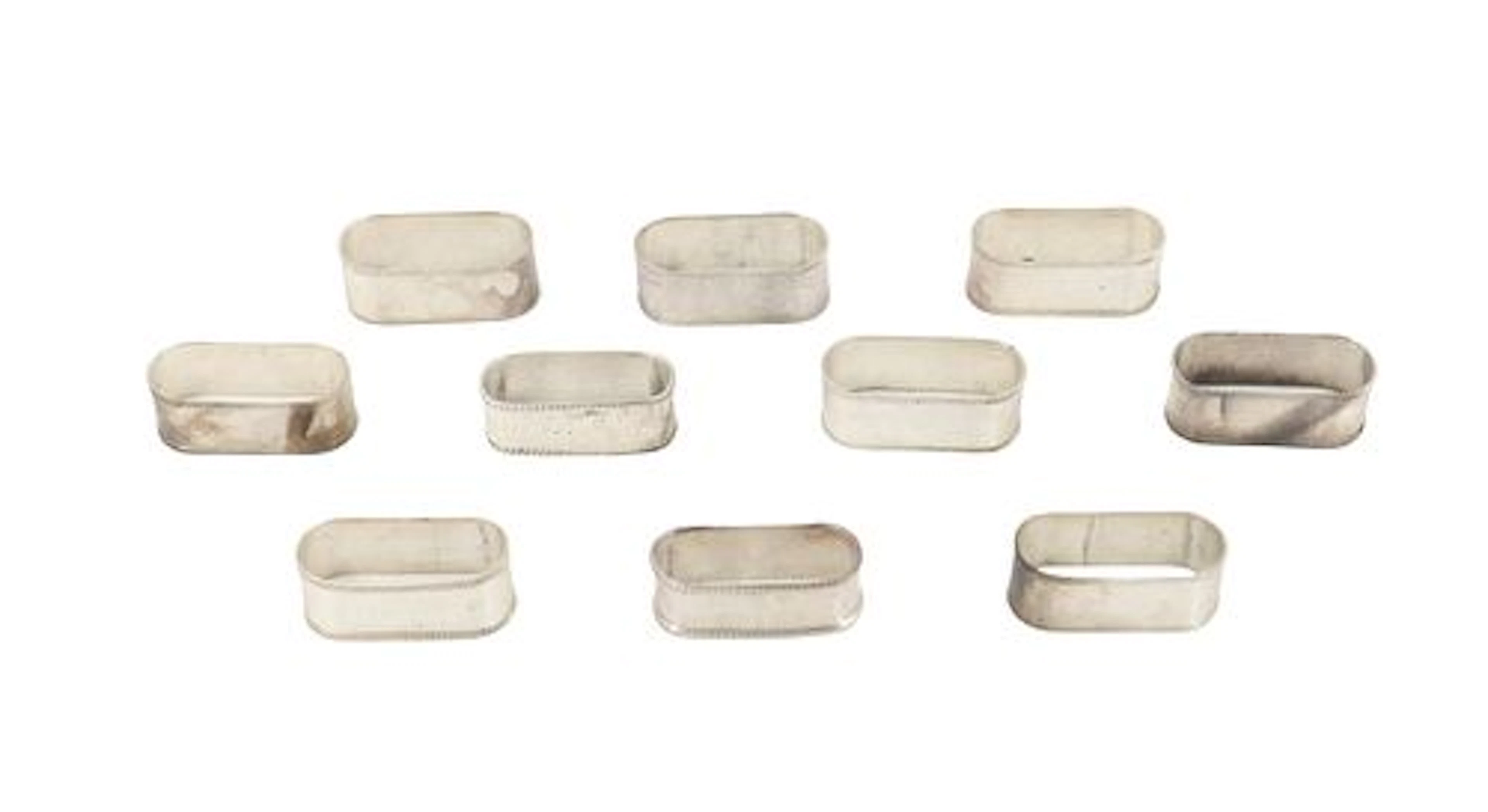 (10) Oval Silverplated Napkin Rings with Raised Rope Design Edge