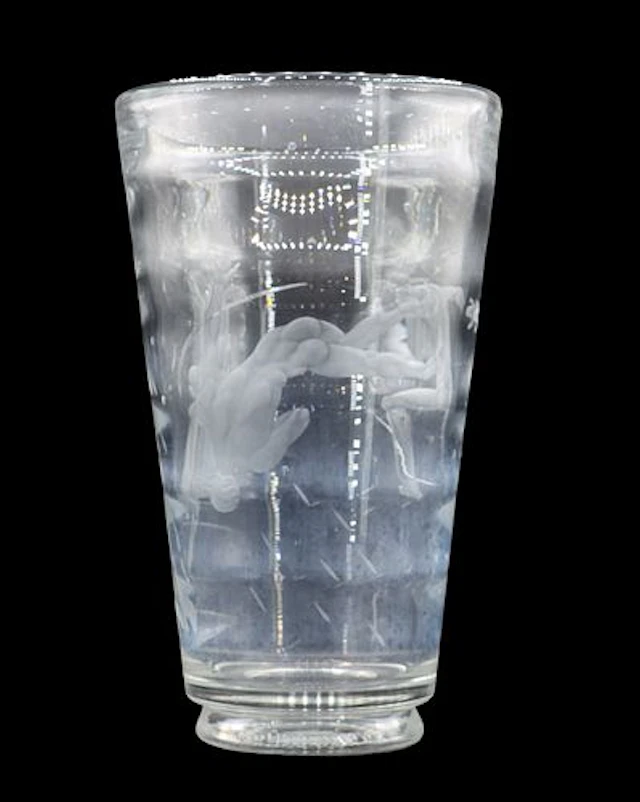 Vicke Lindstrand (1904-1983) Swedish, "Parlfiskare" Etched Glass Vase