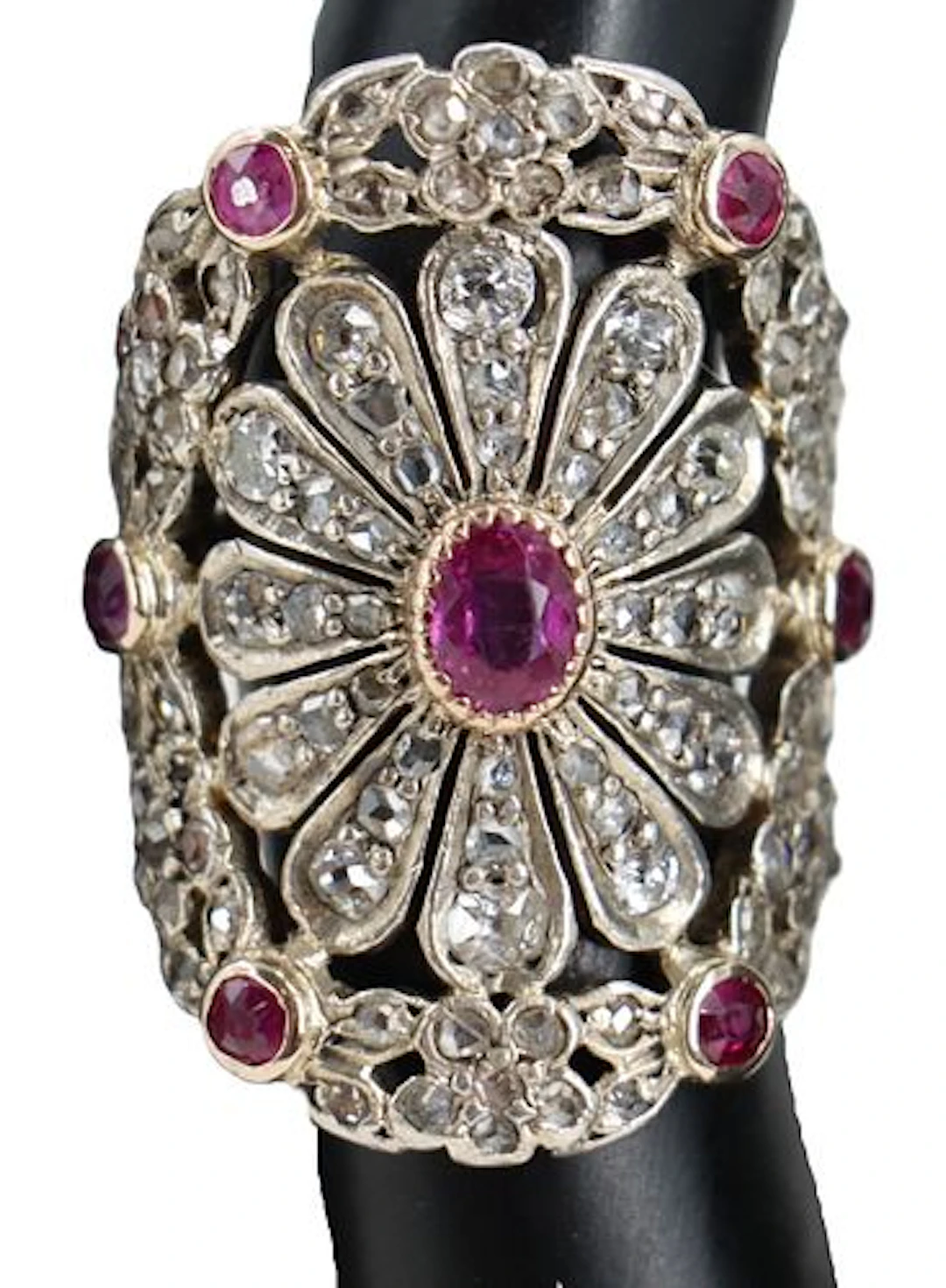 14k Gold, Diamond, and Sapphire Ring - RS: 5.75 - Gross 9.8 g.