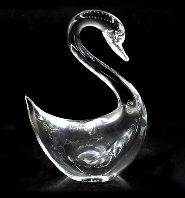 Elio Raffaeli (Born 1936) Italian, Murano Art Glass Swan Sculpture