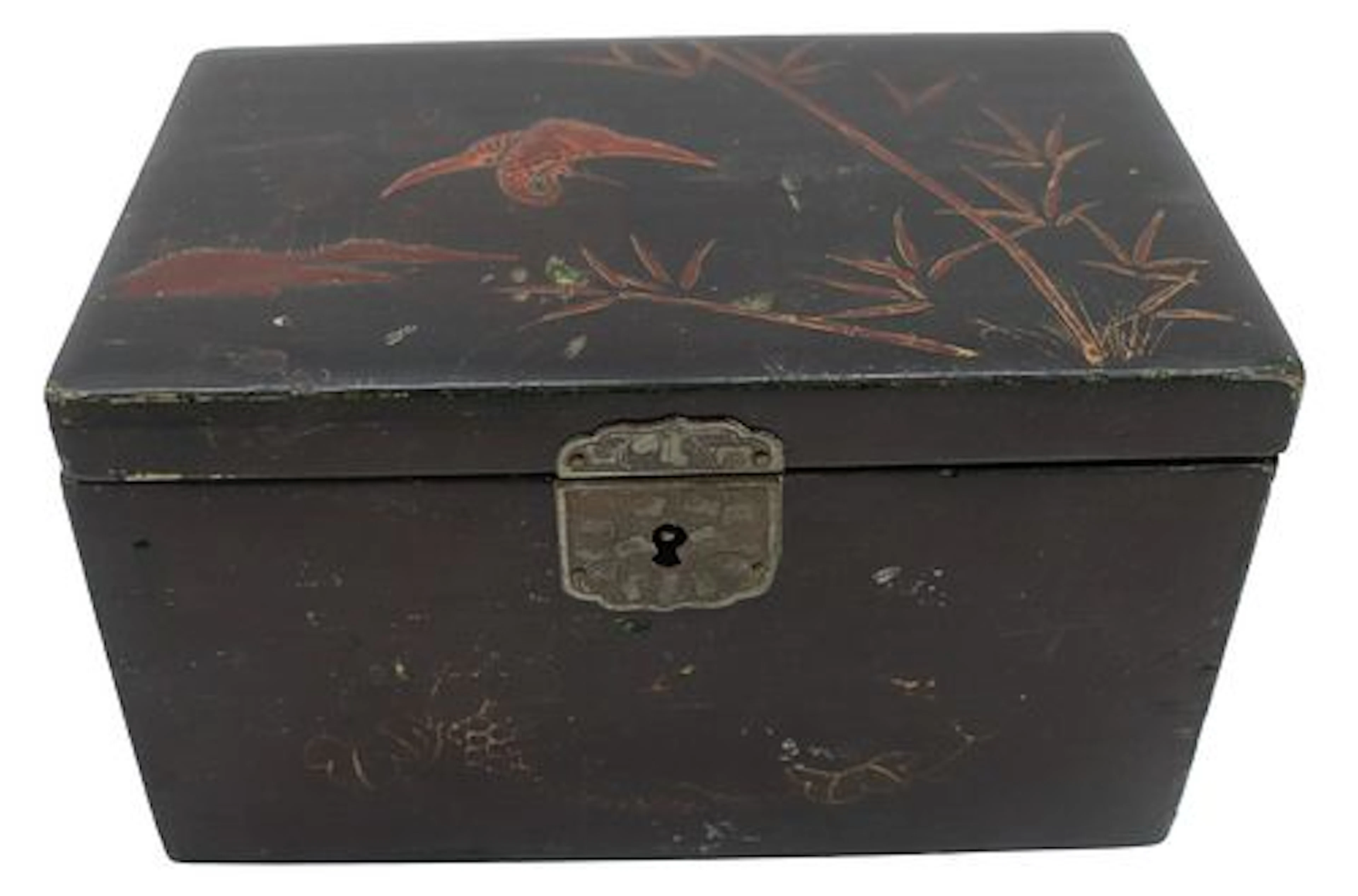 Vintage Chinese Lacquered Wood Decorative Box