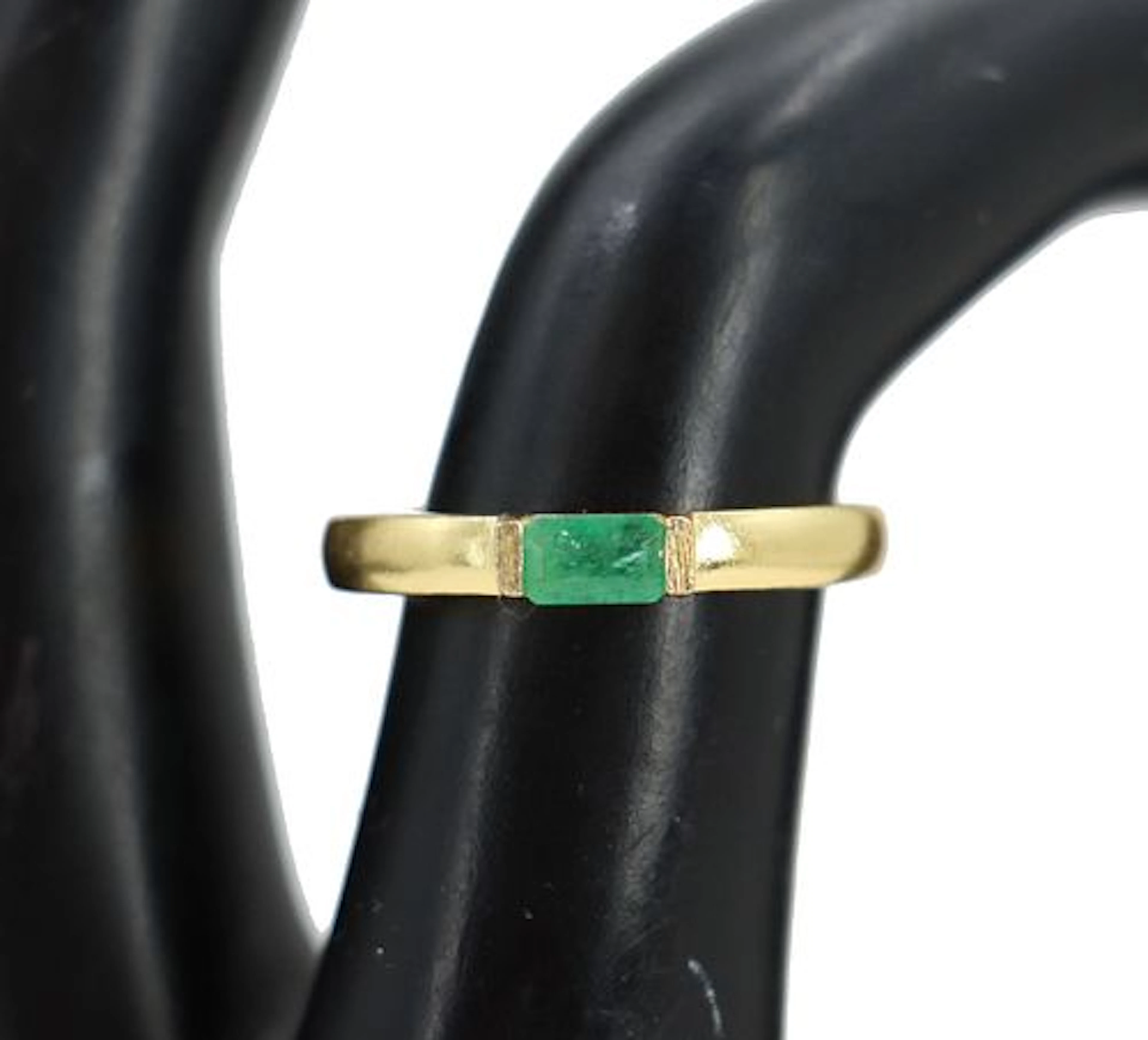 Vermeil Sterling Silver & East-West Emerald Solitaire Ring - RS: 6.25