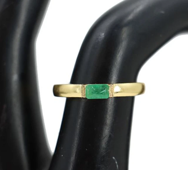 Vermeil Sterling Silver & East-West Emerald Solitaire Ring - RS: 6.25