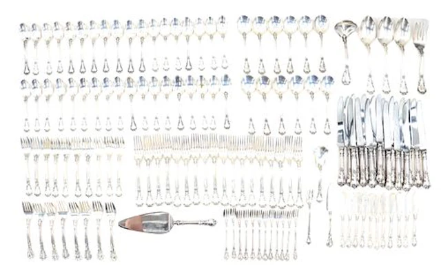 (133) Gorham Sterling Silver "Chantilly" Flatware - 125.205 ozt.