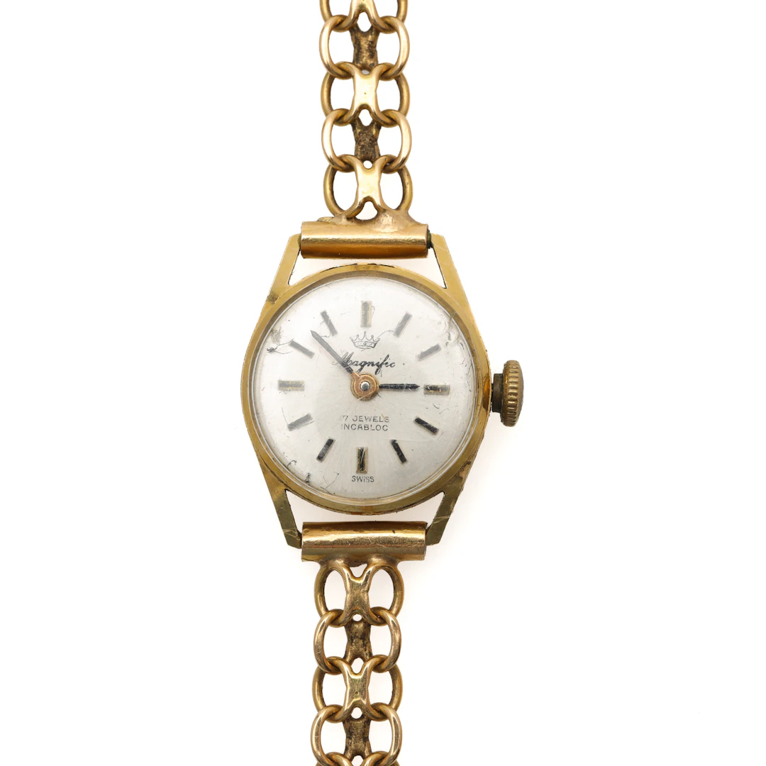 ARMBANDSUR, 18 k guld, Magnific, manuell, xlänk.