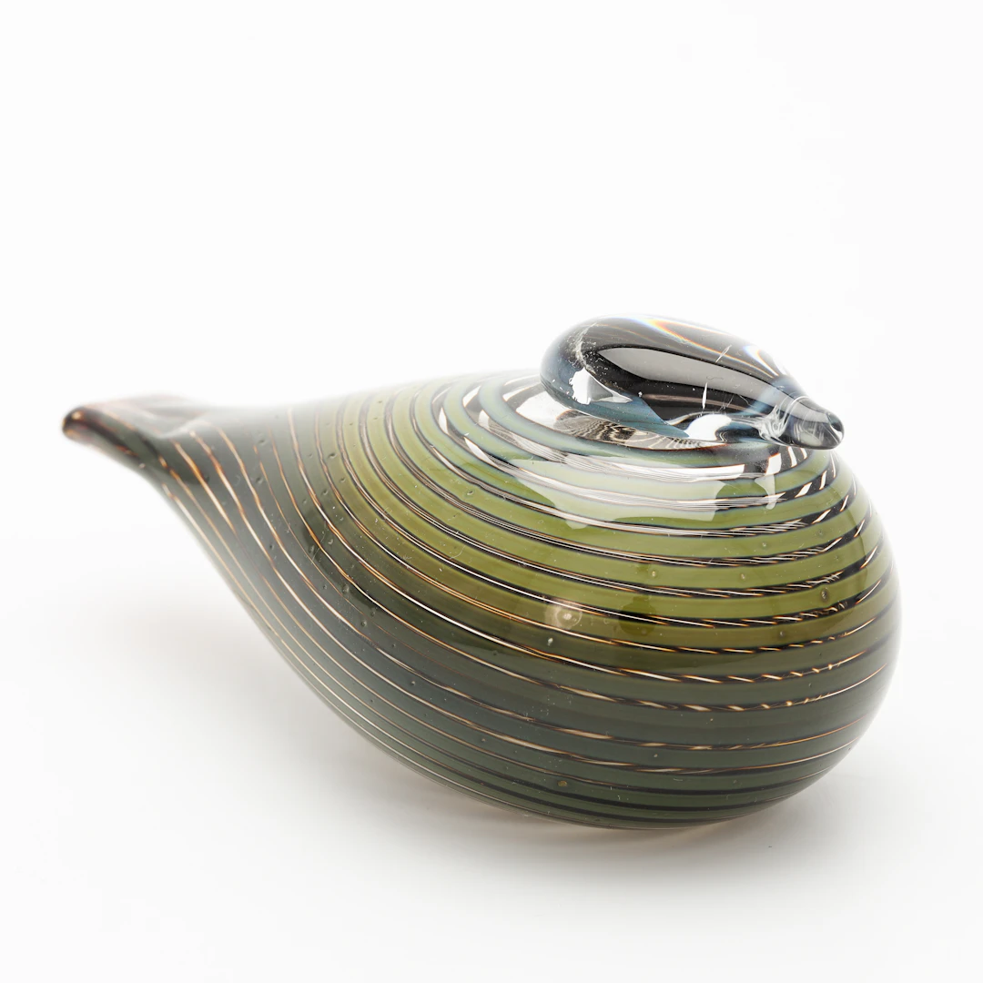 OIVA TOIKKA. Fågel, "Liten tärna", signerad, Nuutajärvi, Iittala.