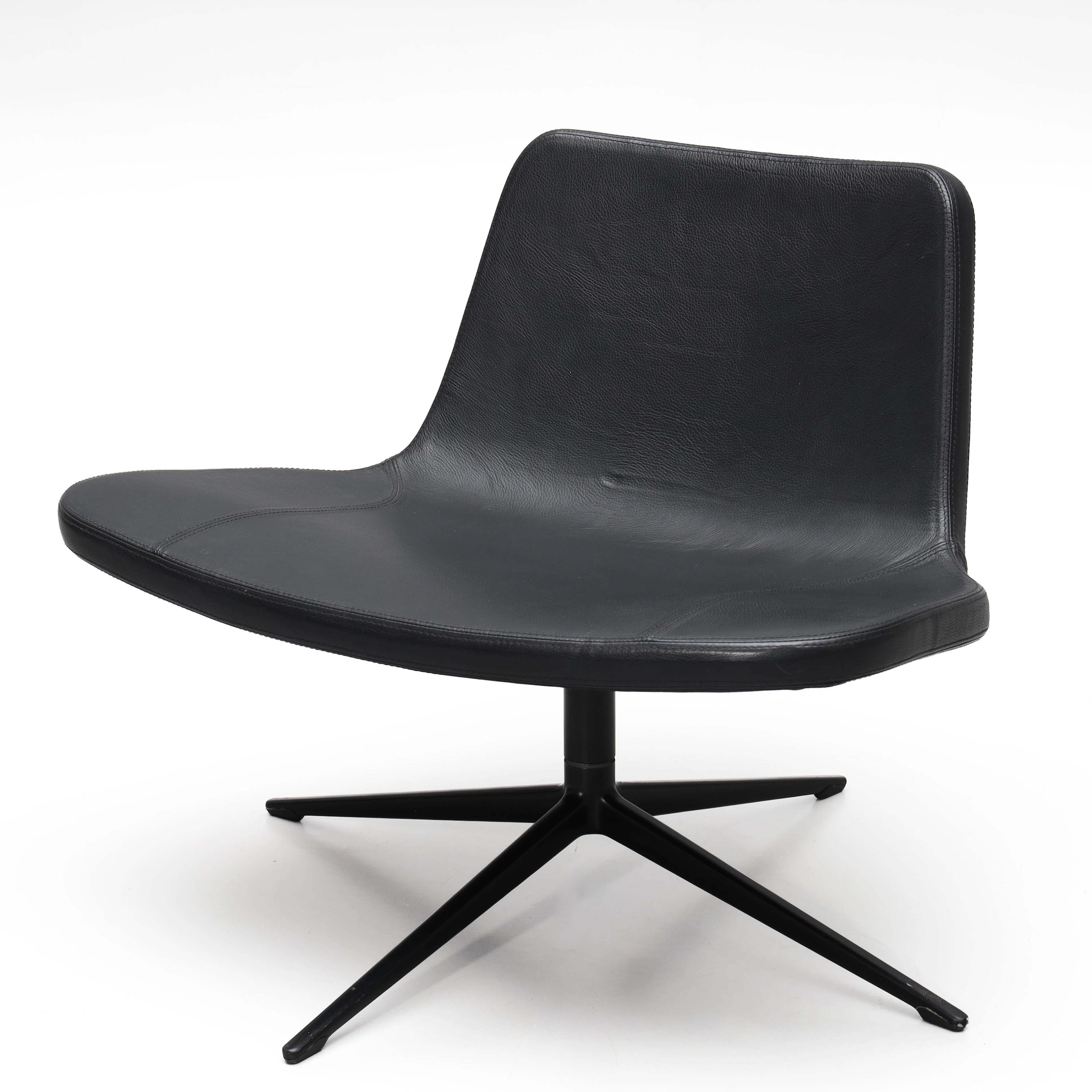 JACOB WAGNER, Fåtölj, "Ray Swivel", för Hay, 2009.