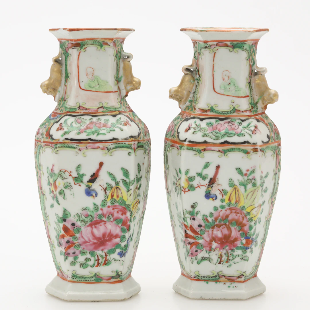VASER, ett par, porslin, kanton, Kina, 1800-tal.