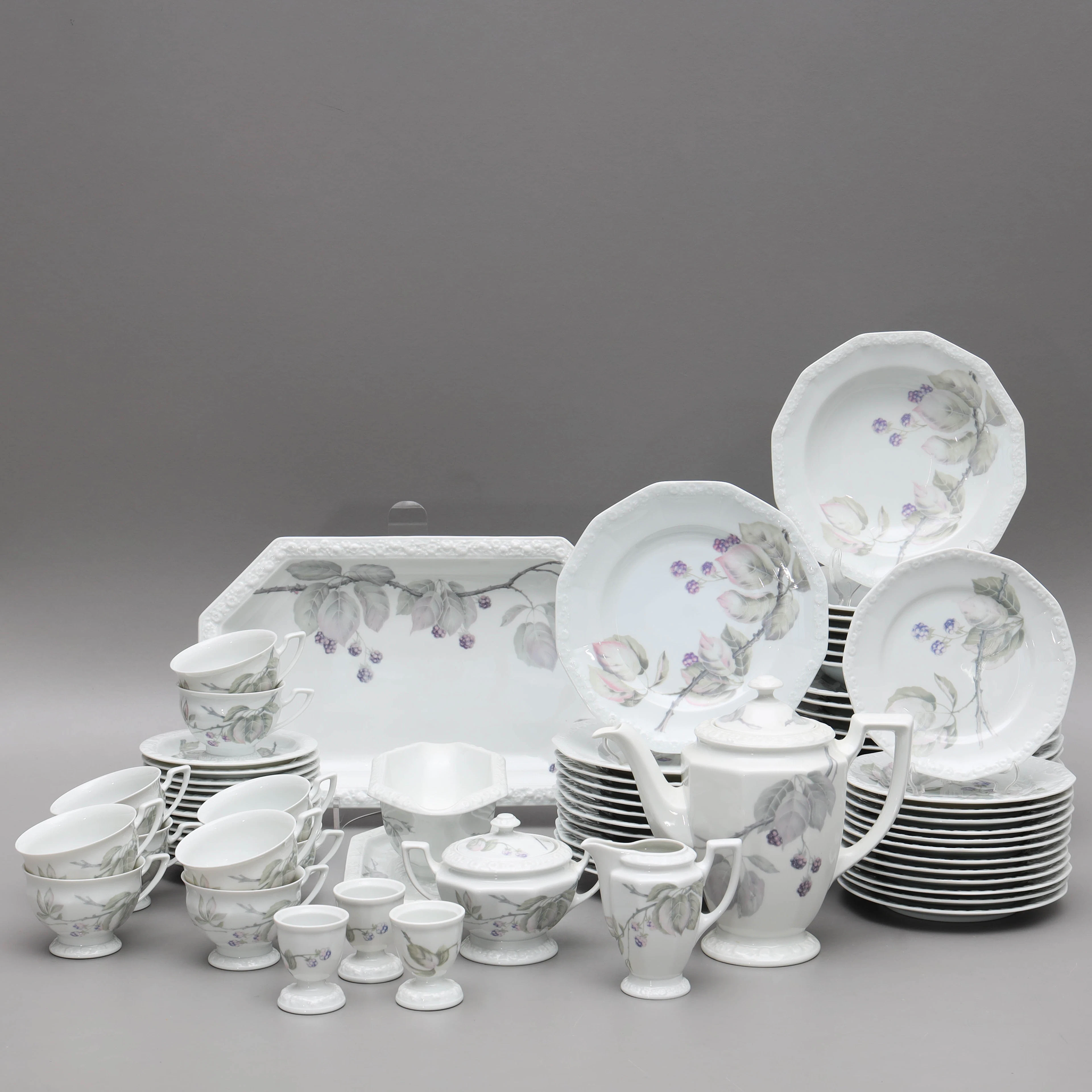 SERVISDELAR, 75 delar, porslin, "Maria Björnbär", Rosenthal, Tyskland.