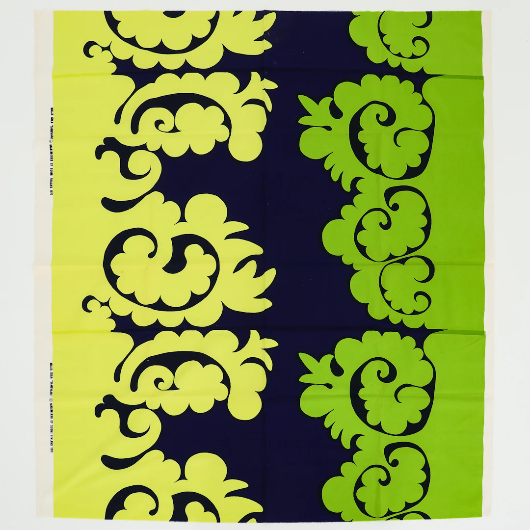 MAIJA ISOLA. textil, "Samovaari", Marimekko, Finland.