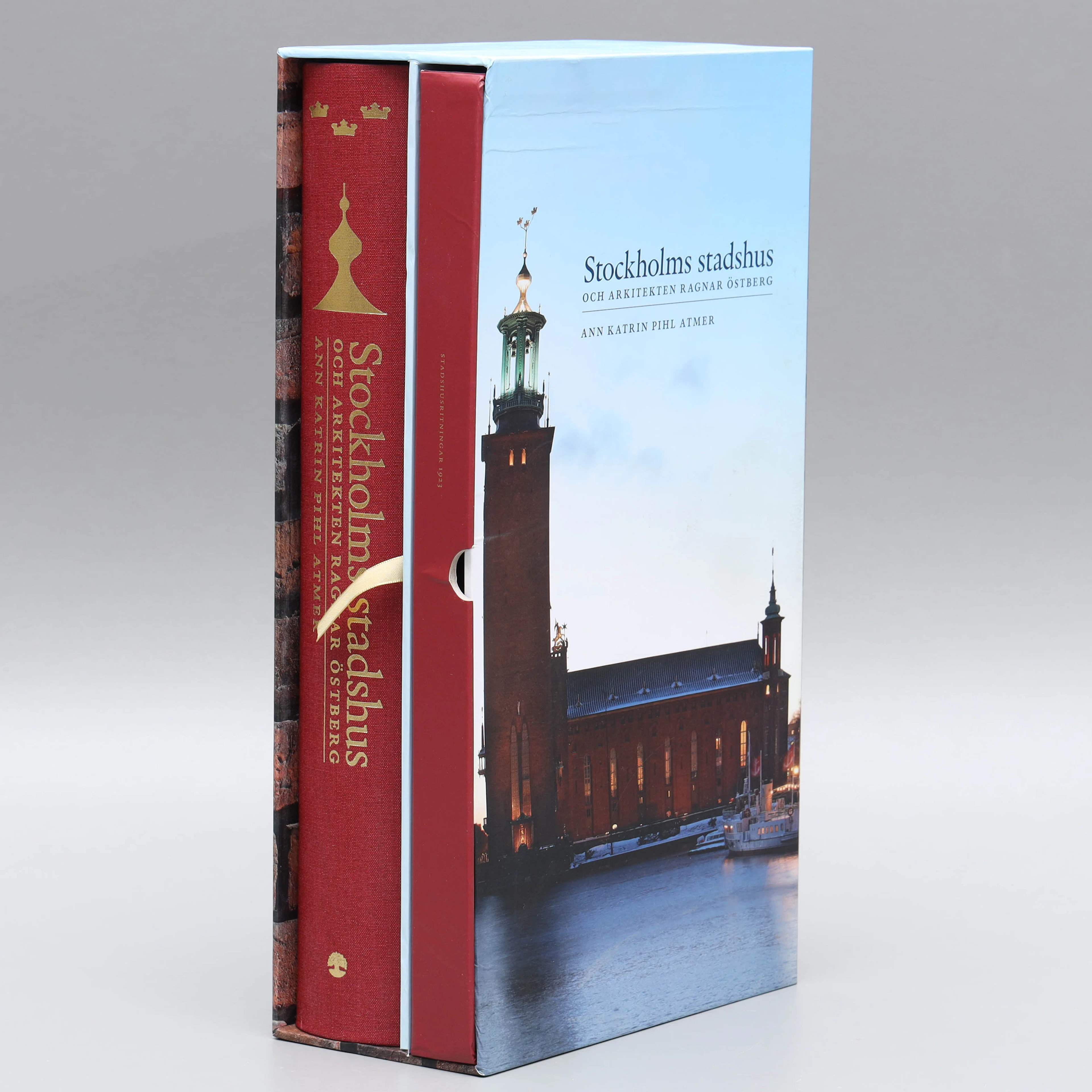 STOCKHOLMS STADSHUS OCH ARKITEKTEN RAGNAR ÖSTBERG, inbunden bok samt