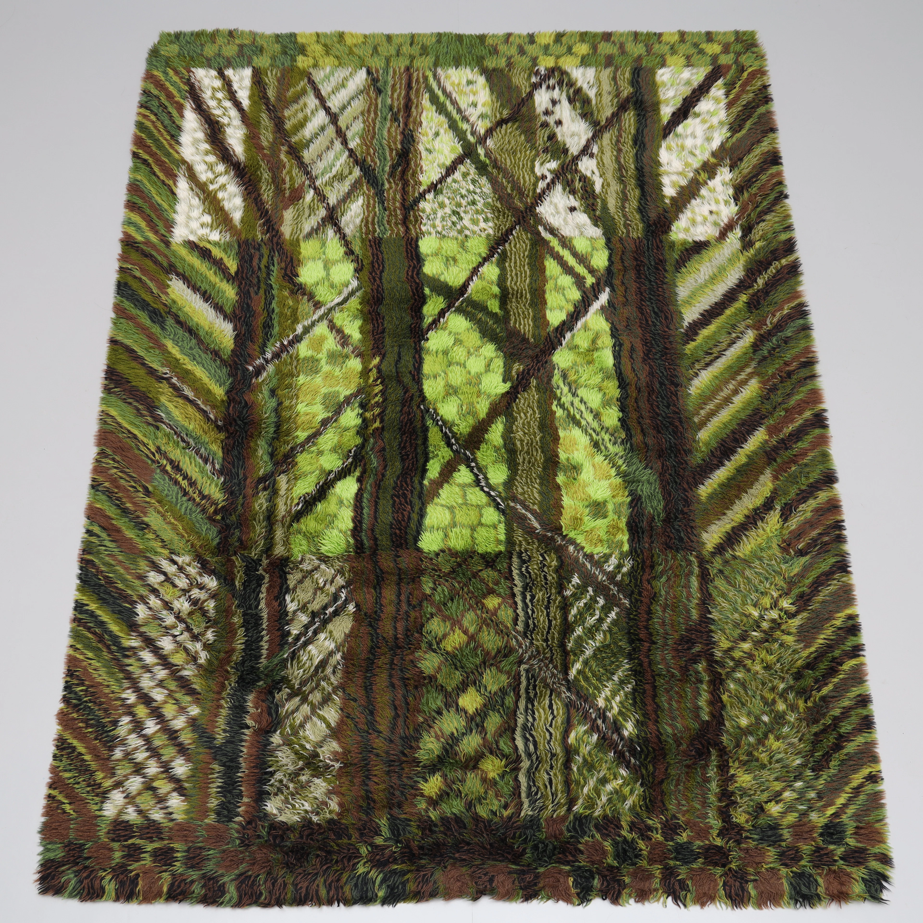 MARIANNE RICHTER. ryamatta, "Kolmården", 230 x 170 cm.