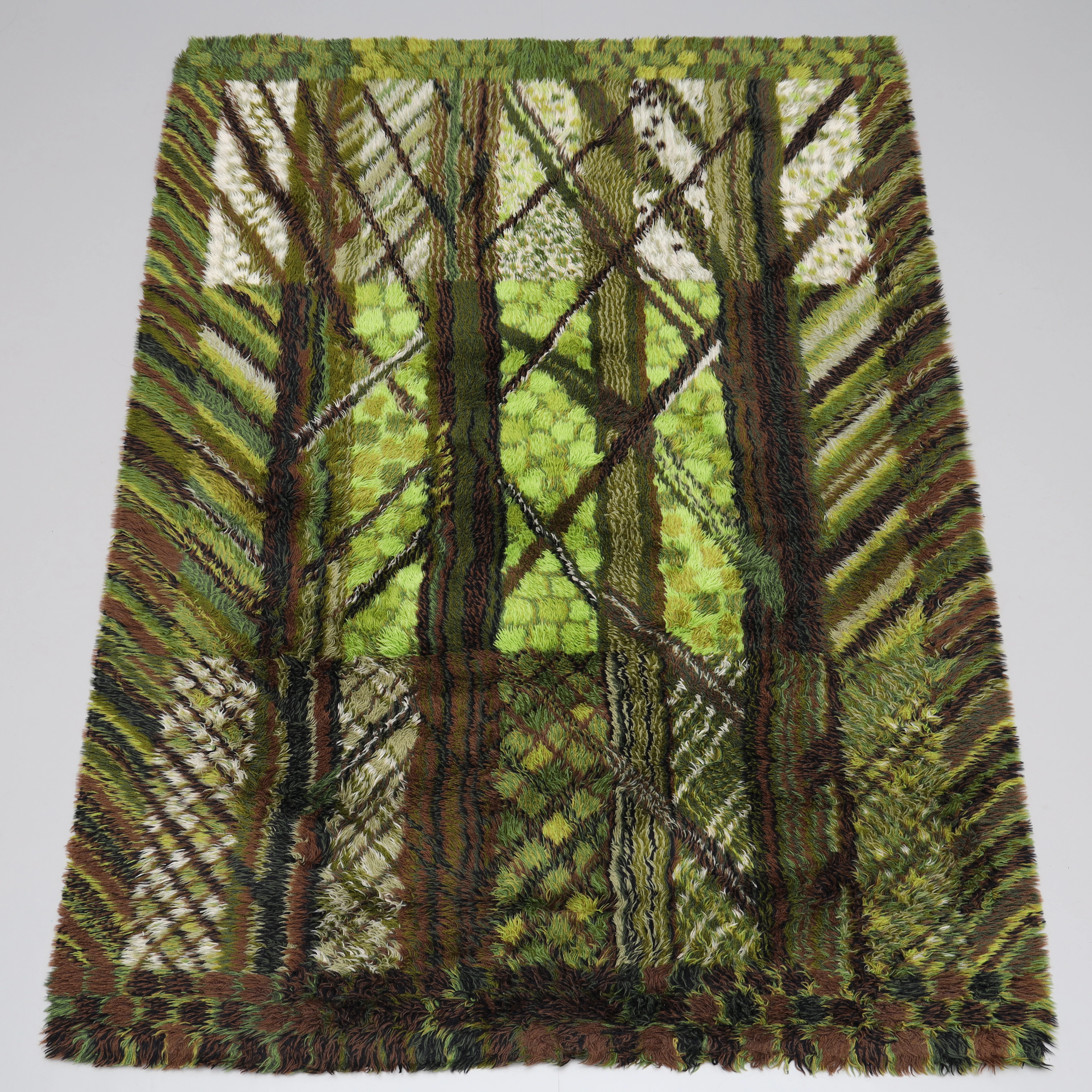 MARIANNE RICHTER. ryamatta, "Kolmården", 230 x 170 cm.