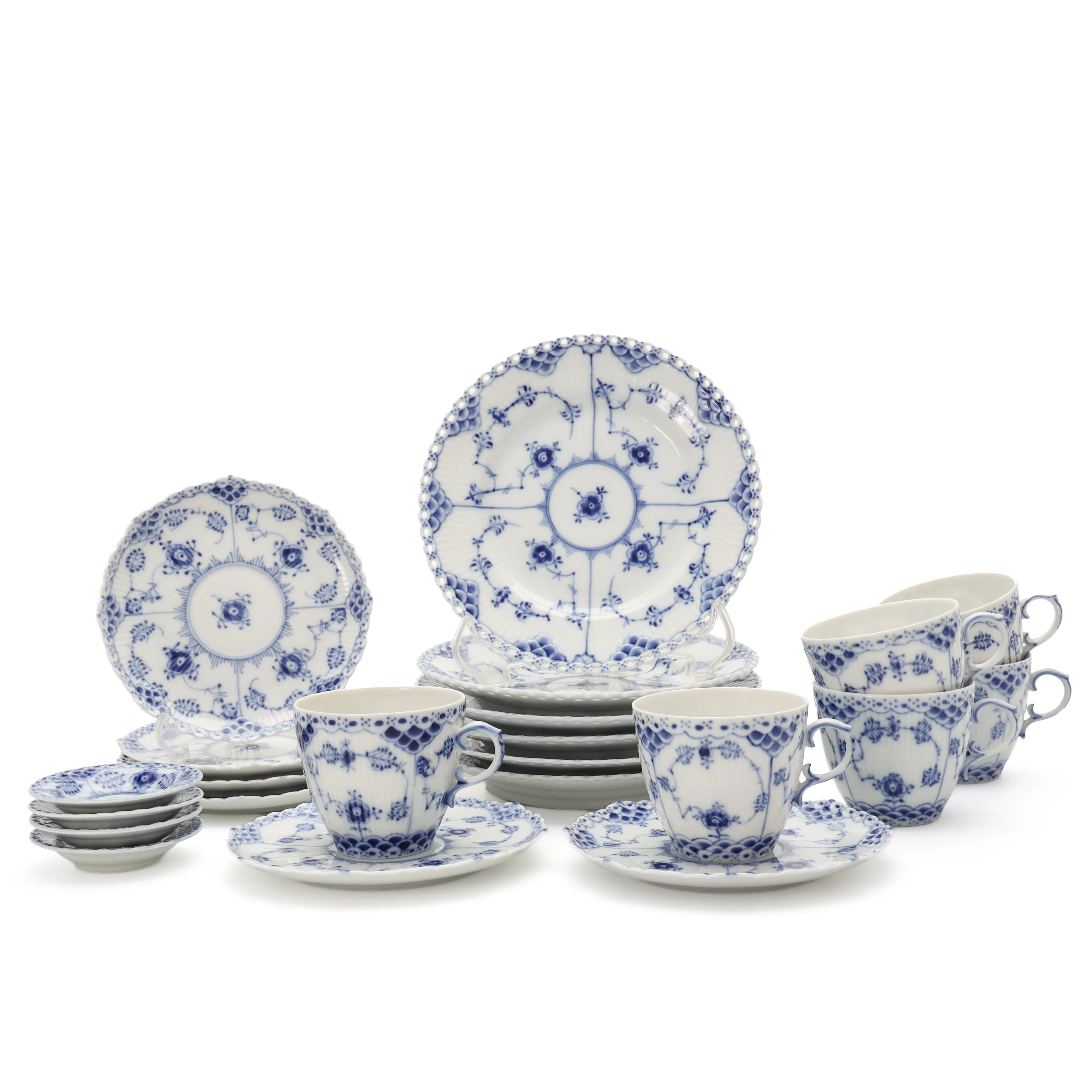 SERVISDELAR, 22 delar, "Musselmalet helblond", modell 1087, 1035 samt