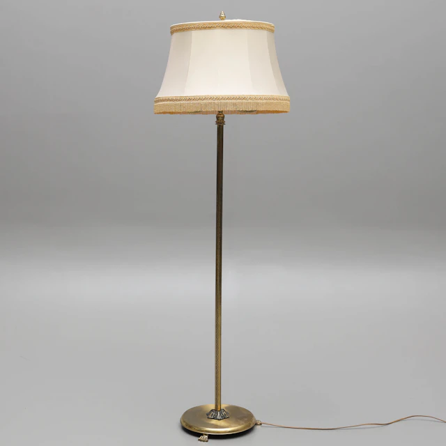 GOLVLAMPA, mässing, 1900-talets mitt.