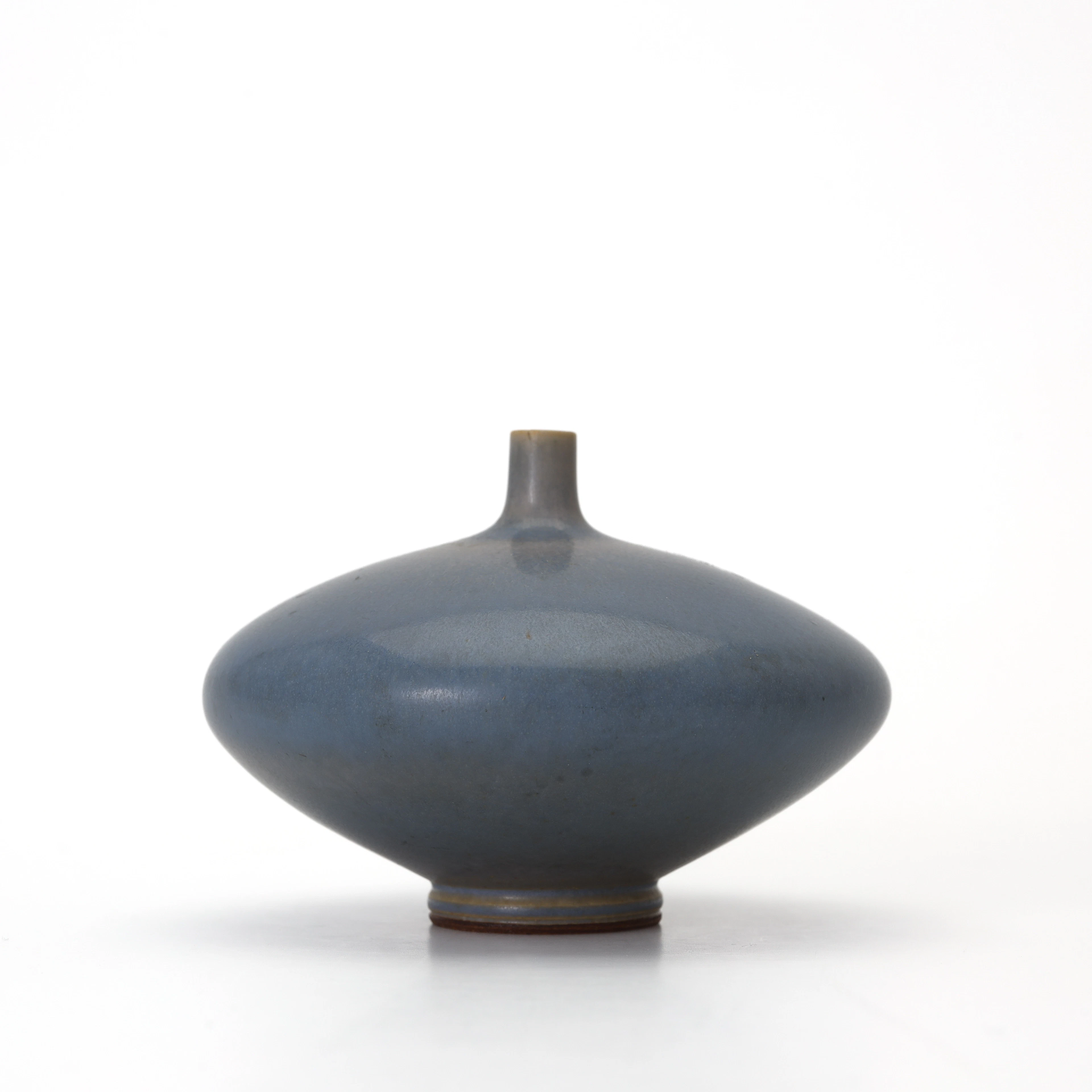 BERNDT FRIBERG. Vas, glaserat stengods, Studiohanden, Gustavsberg, 1958.