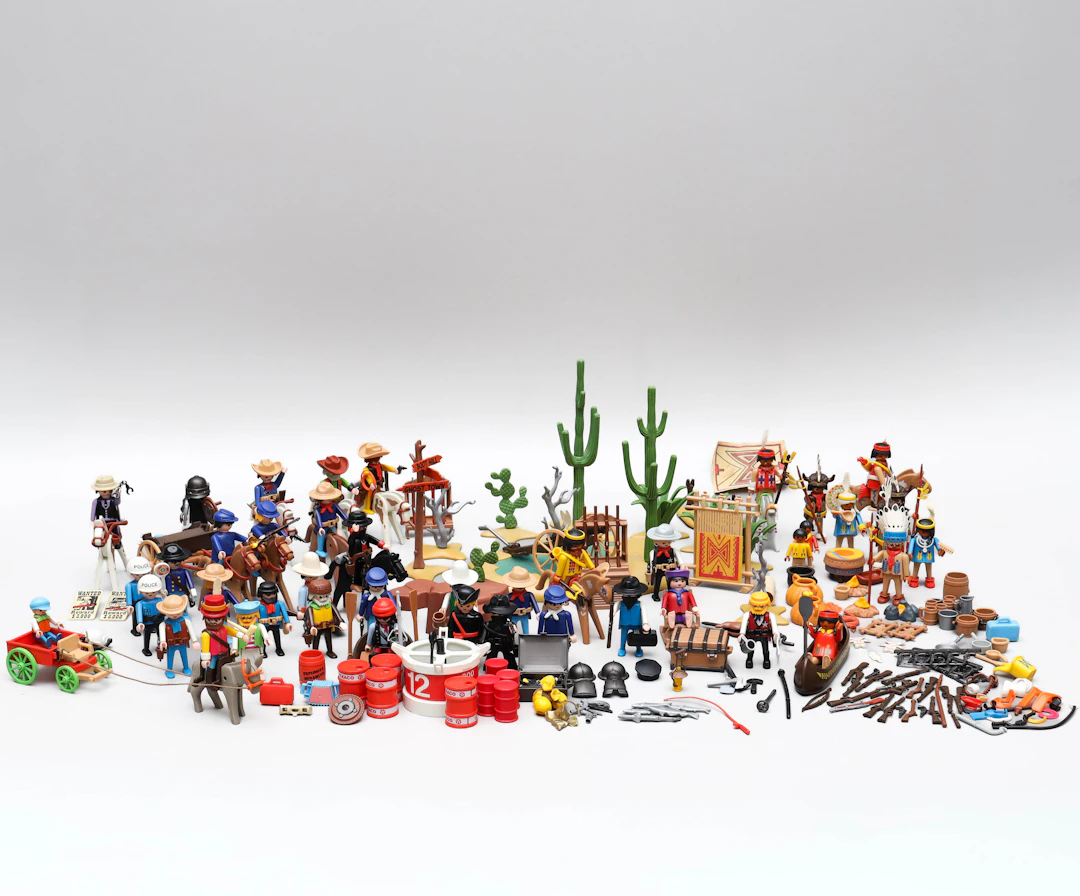 PLAYMOBIL, större samling figurer och tillbehör, bl a 3304, 3381