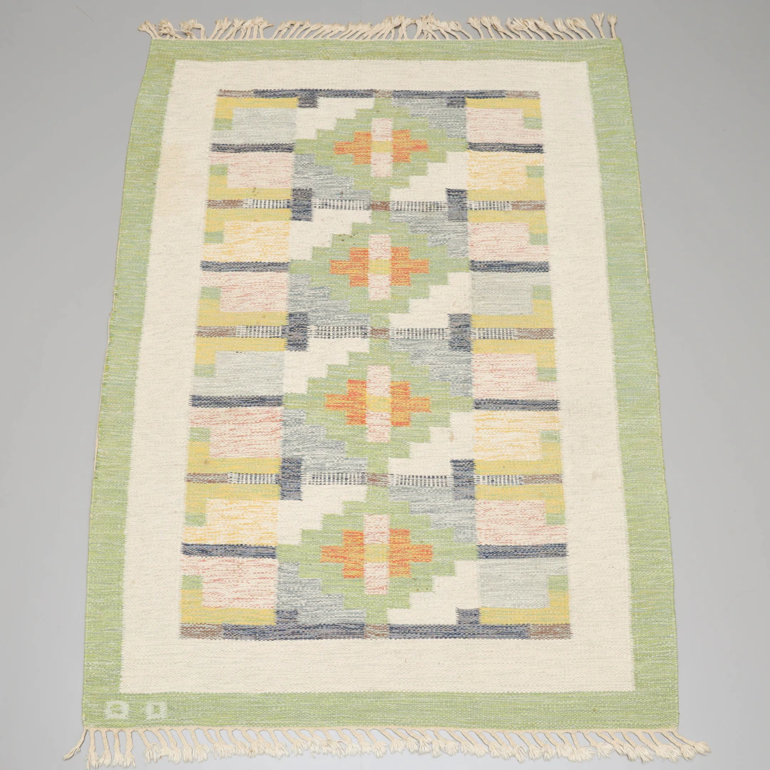 MATTA, röllakan, 240x166 cm, monogramsignerad DD.