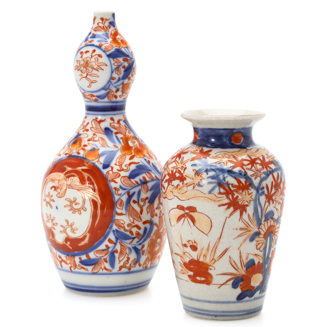 VASER, 2 st, porslin, Imari, Japan, 1800/1900-tal.
