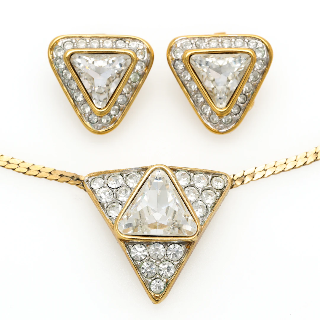 ATTWOOD & SAWYER, örhängen samt collier, England, originaletui, 1900-talets