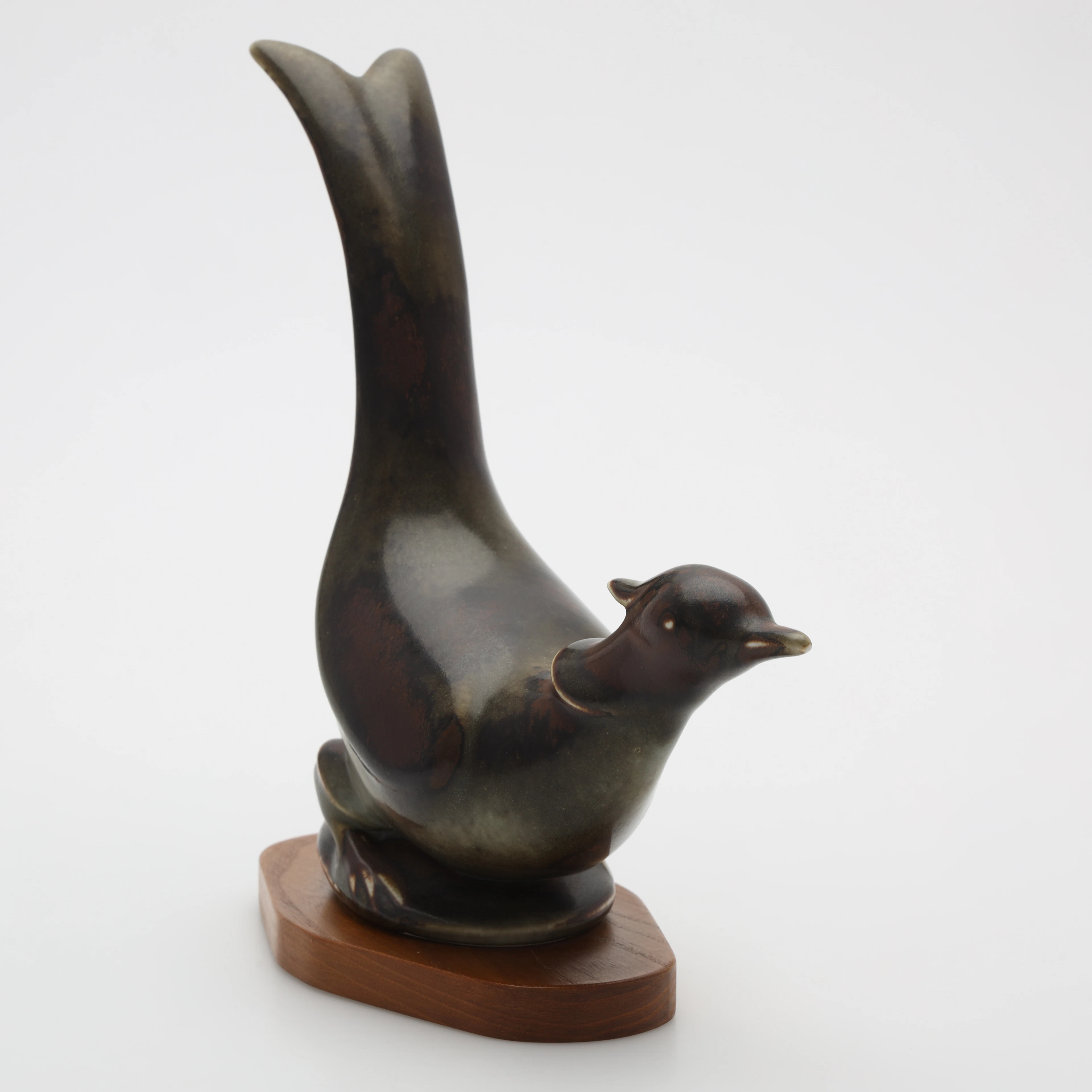 GUNNAR NYLUND. Figurin, glaserat stengods, fasan, monogramsignerad, Rörstrand.