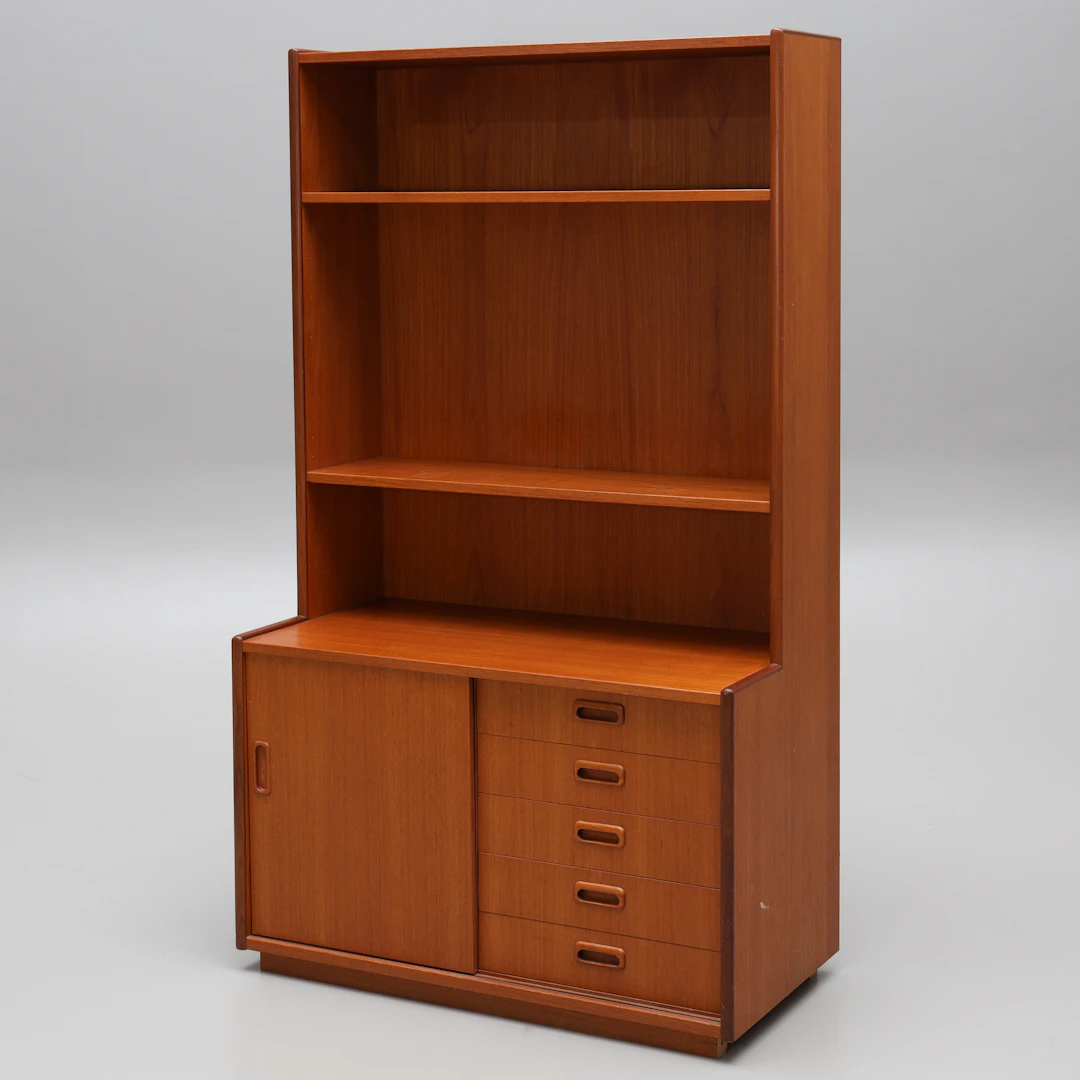BOKHYLLA, fanerad i teak, 1950/60-tal.