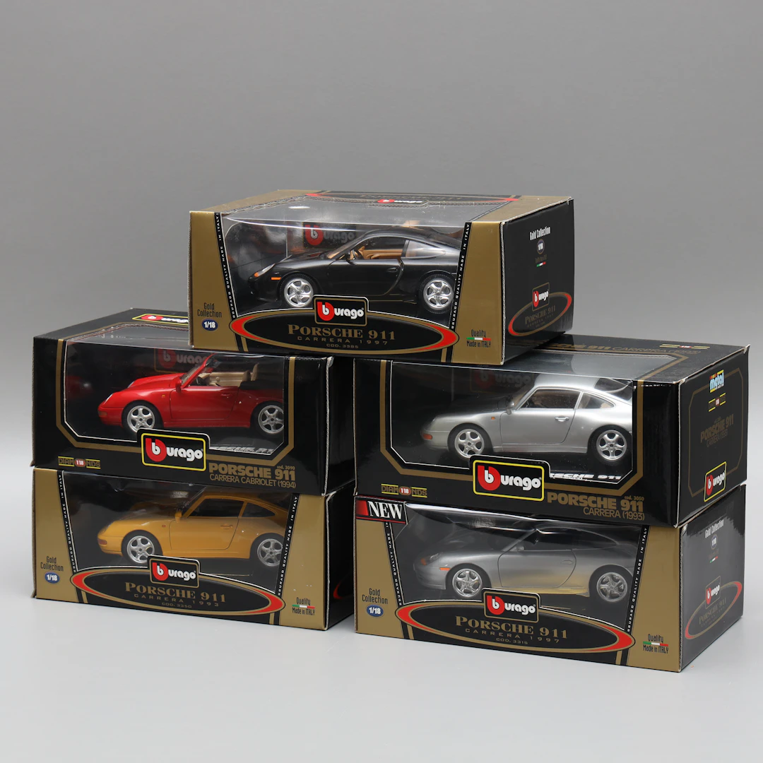 MODELLBILAR, 5 st, Porsche 911 Carrera silvermetallic/gul 1993, Porsche