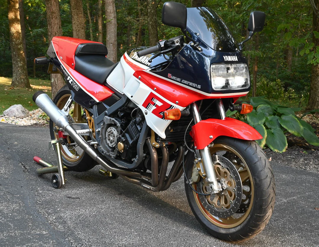1986 Yamaha FZ750