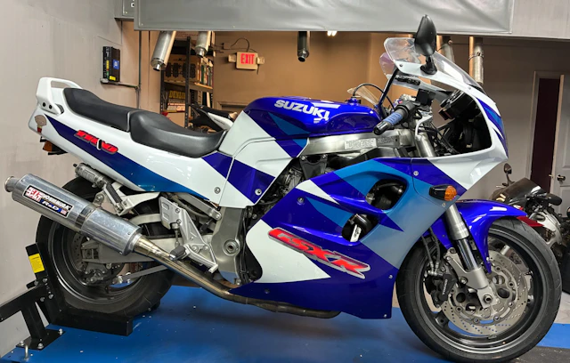 1997 Suzuki GSX-R1100