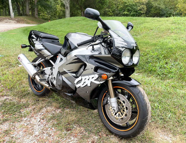 1992 Honda CBR900RR