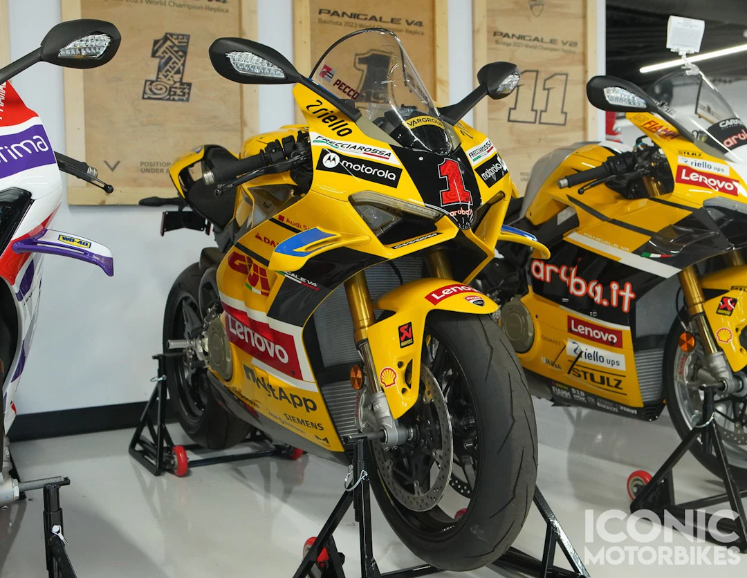 2024 Ducati Panigale V4 Bagnaia 2023 World Champion Replica #17/263